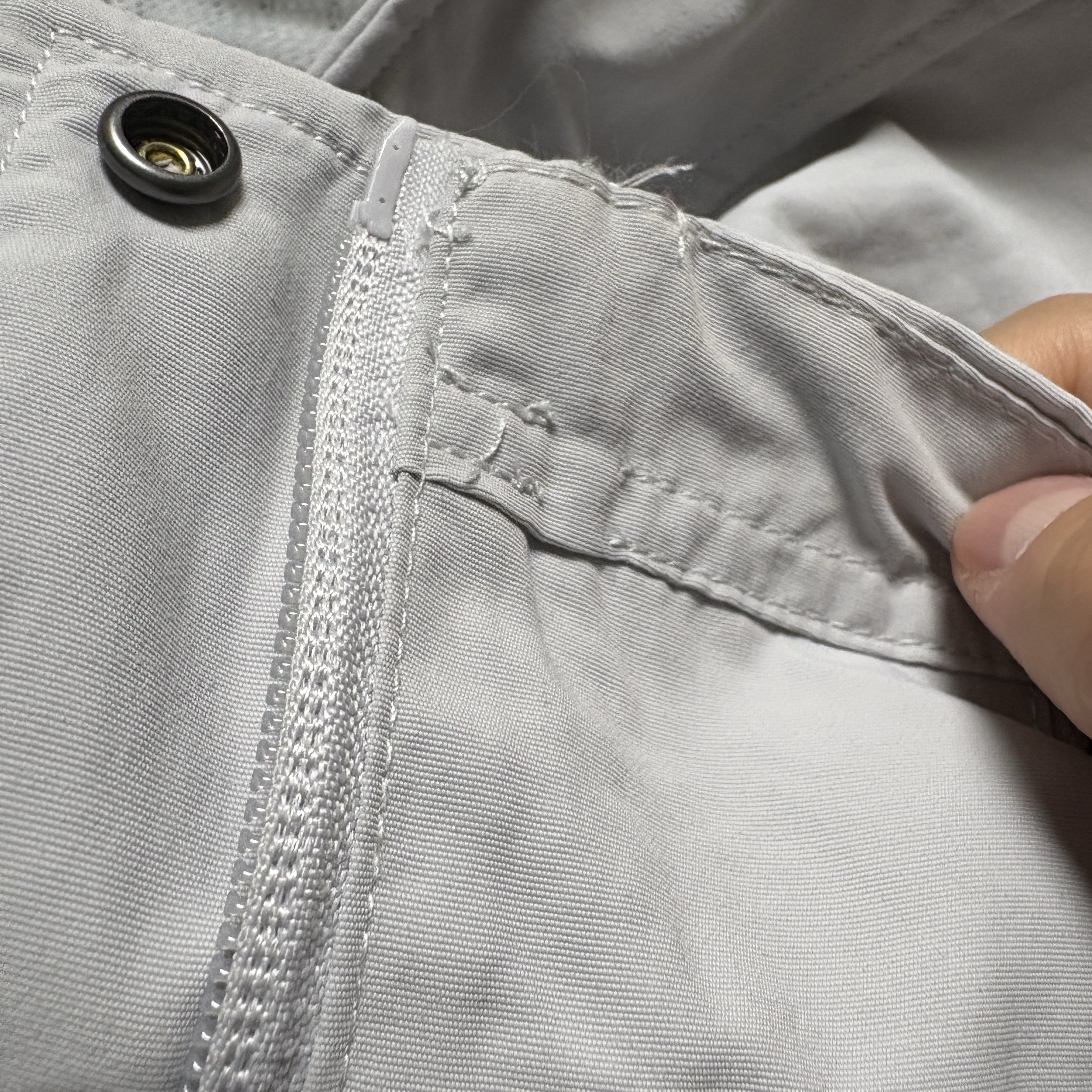 Supreme Spellout Embroidered Track Jacket Grey - 24FW 착용 스타일 - 1