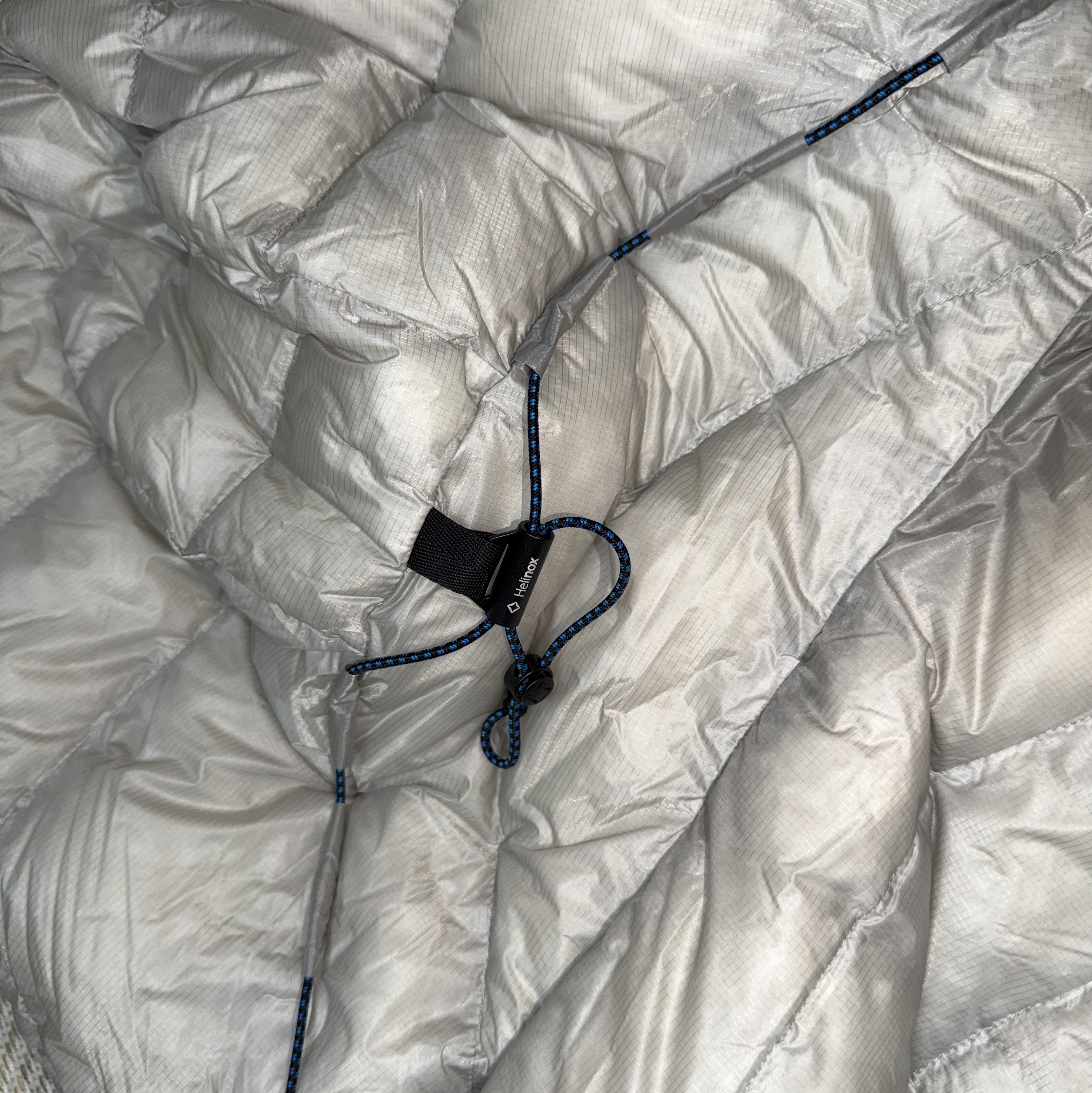 Helinox Wear Eclipse Pack Down Jacket Light Gray 착용 스타일 - 6