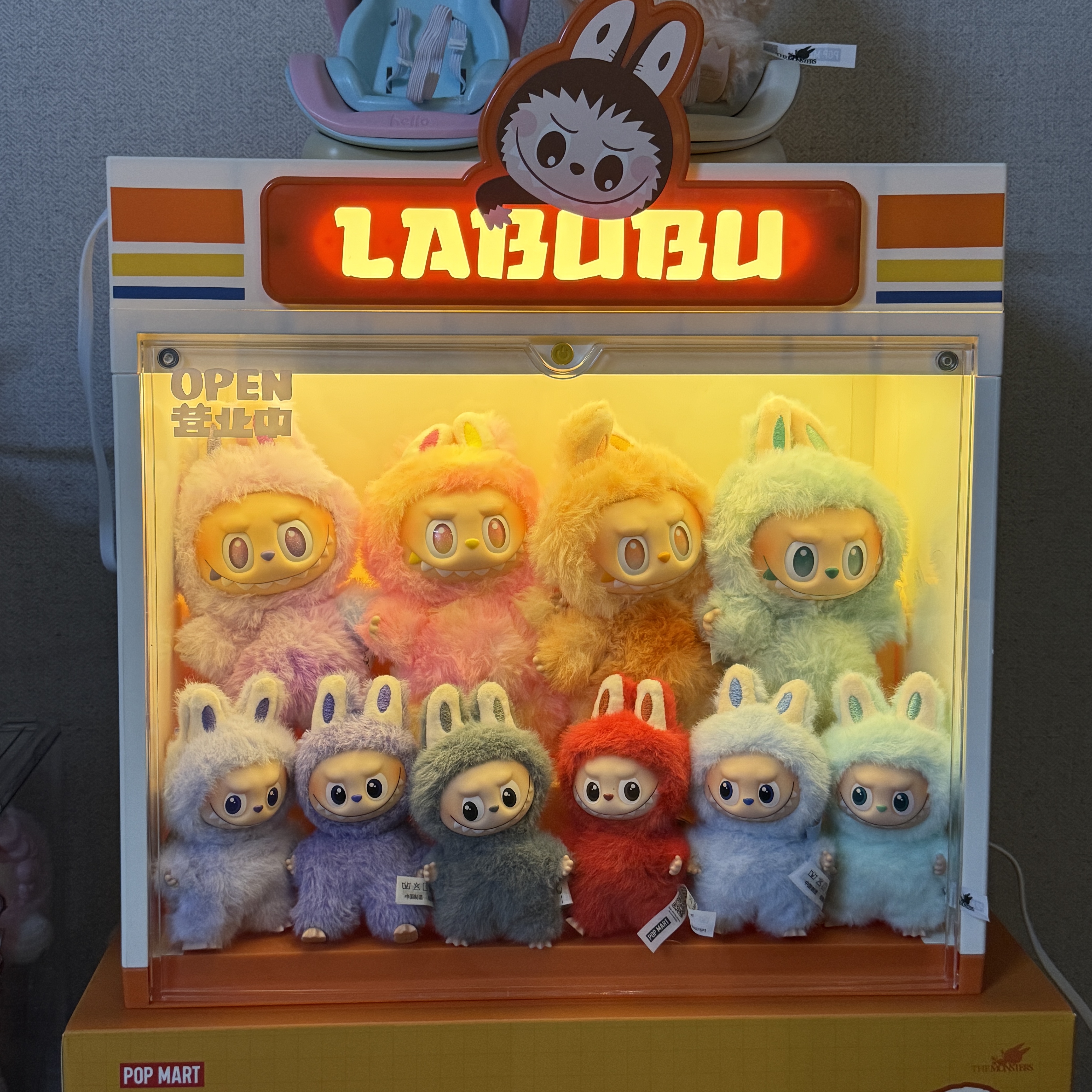Pop Mart Labubu The Monsters Pin For Love Series Vinyl Plush Pendant Sealed Case (A-M) (1 Blind Box), Pop Mart Labubu The Monsters Highlight Series Sealed Case (1 Blind Box) 착용 스타일 - 1
