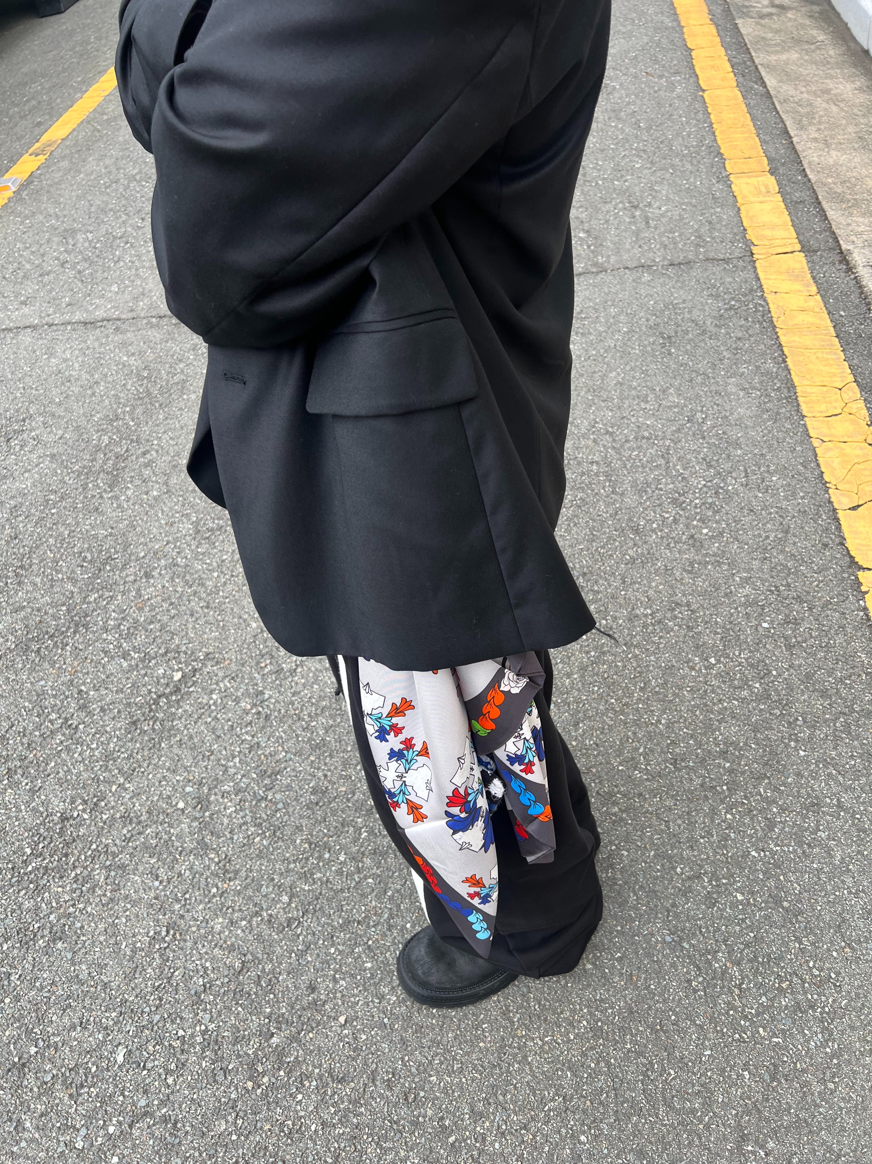 Awende Requiem Silk Scarf Multi, [KREAM 단독] Civision by CSC Dark Vision Blazer Black 착용 스타일 - 7