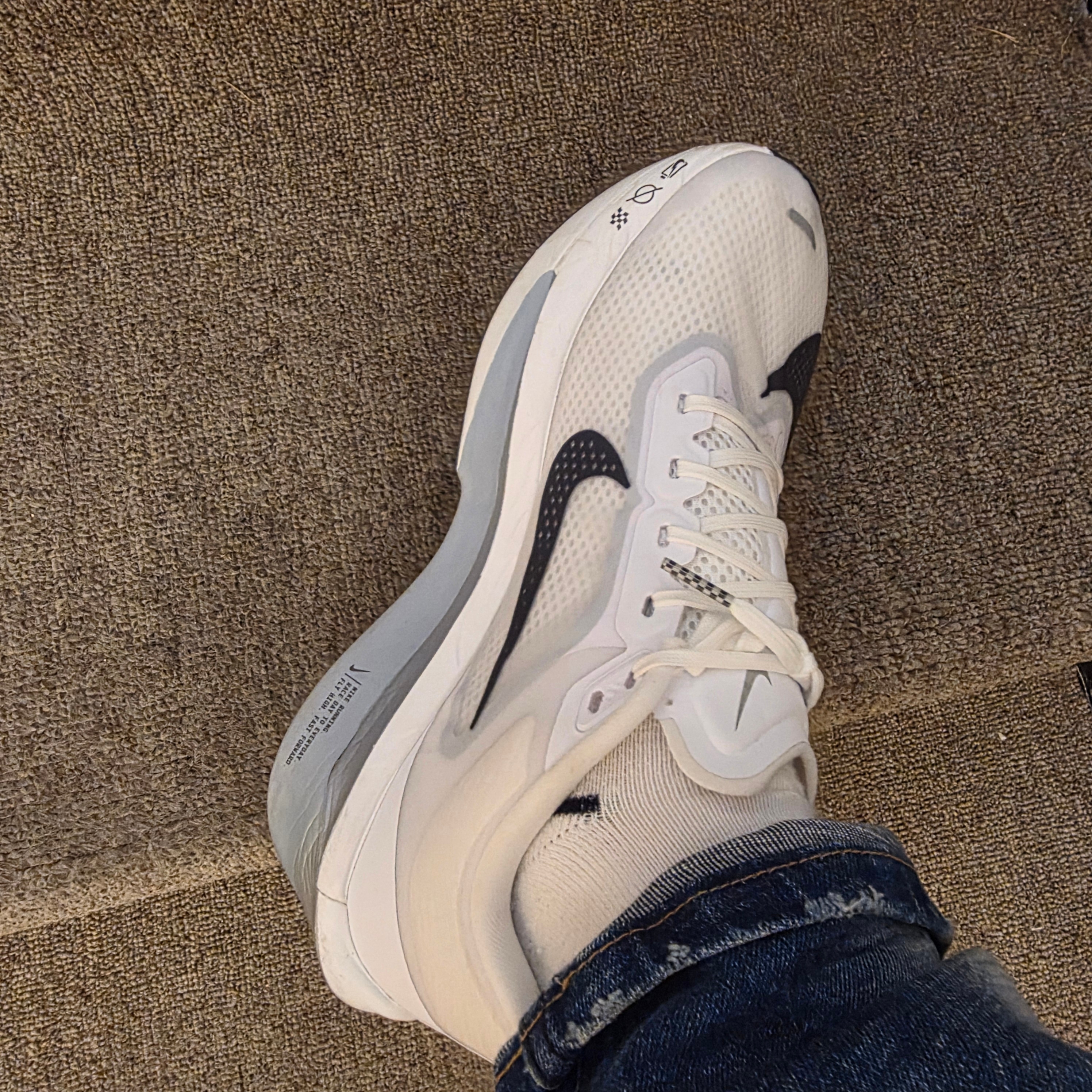 Nike Zoom Fly 6 White Pure Platinum 착용 스타일 - 6
