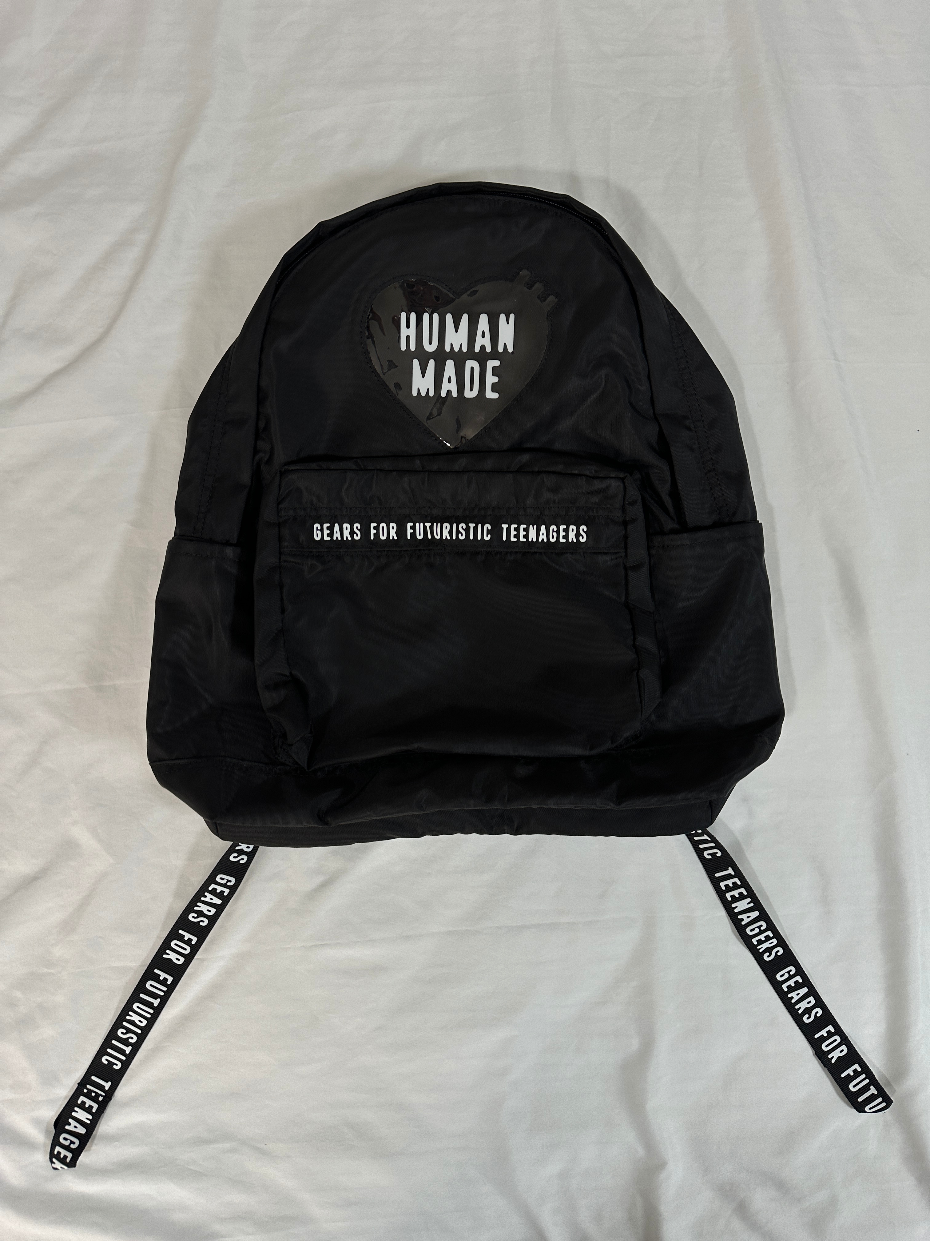 Human Made Nylon Heart Backpack Black 착용 스타일