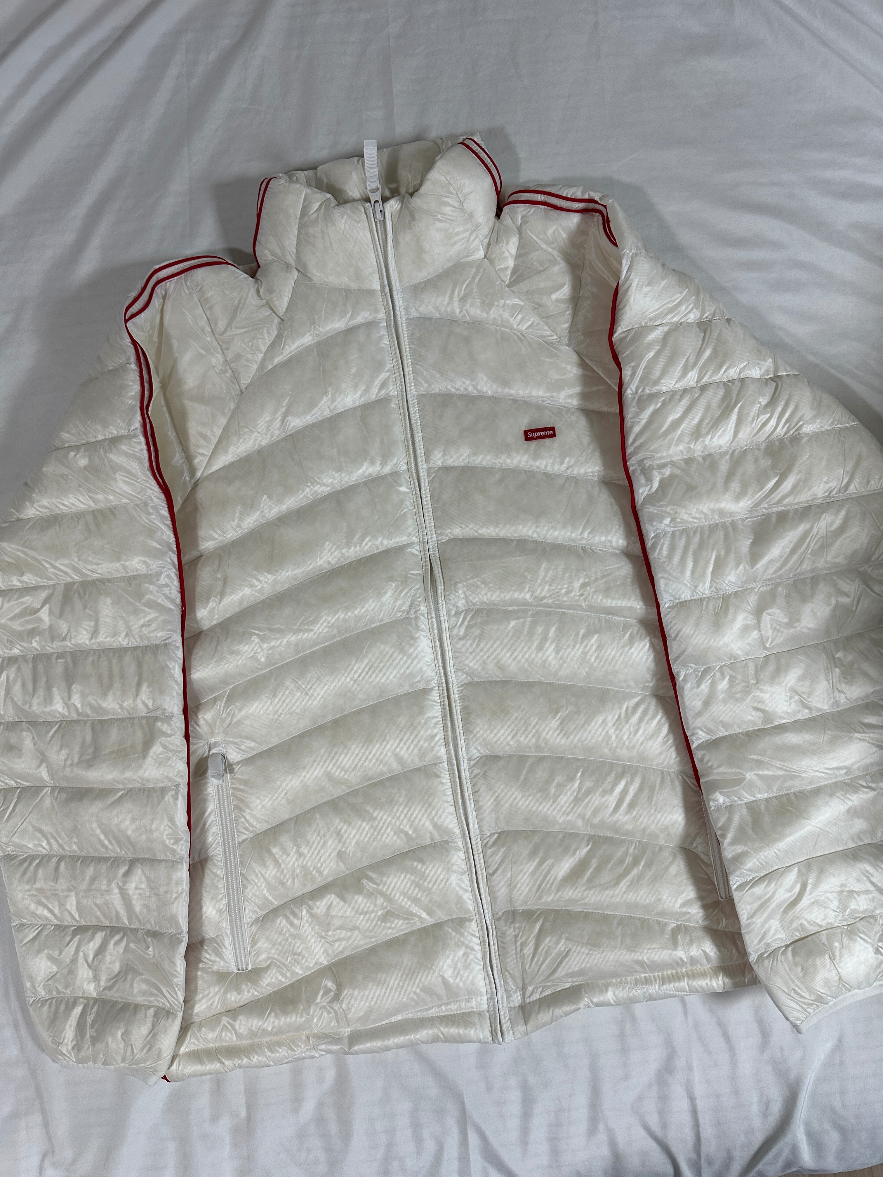 Supreme Micro Down Jacket White - 24SS 착용 스타일