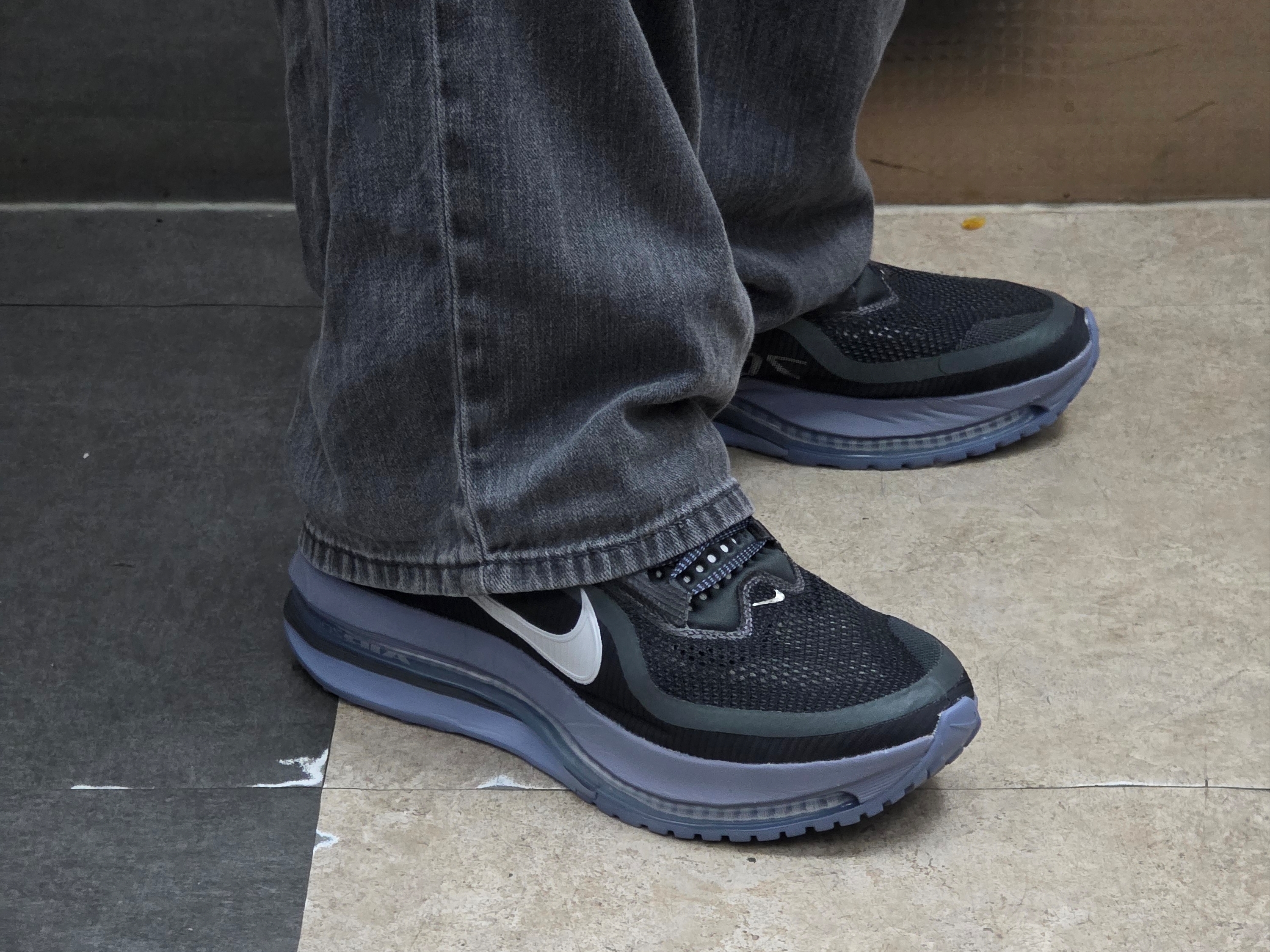 Nike Pegasus Premium Anthracite Ashen Slate 착용 스타일 - 7