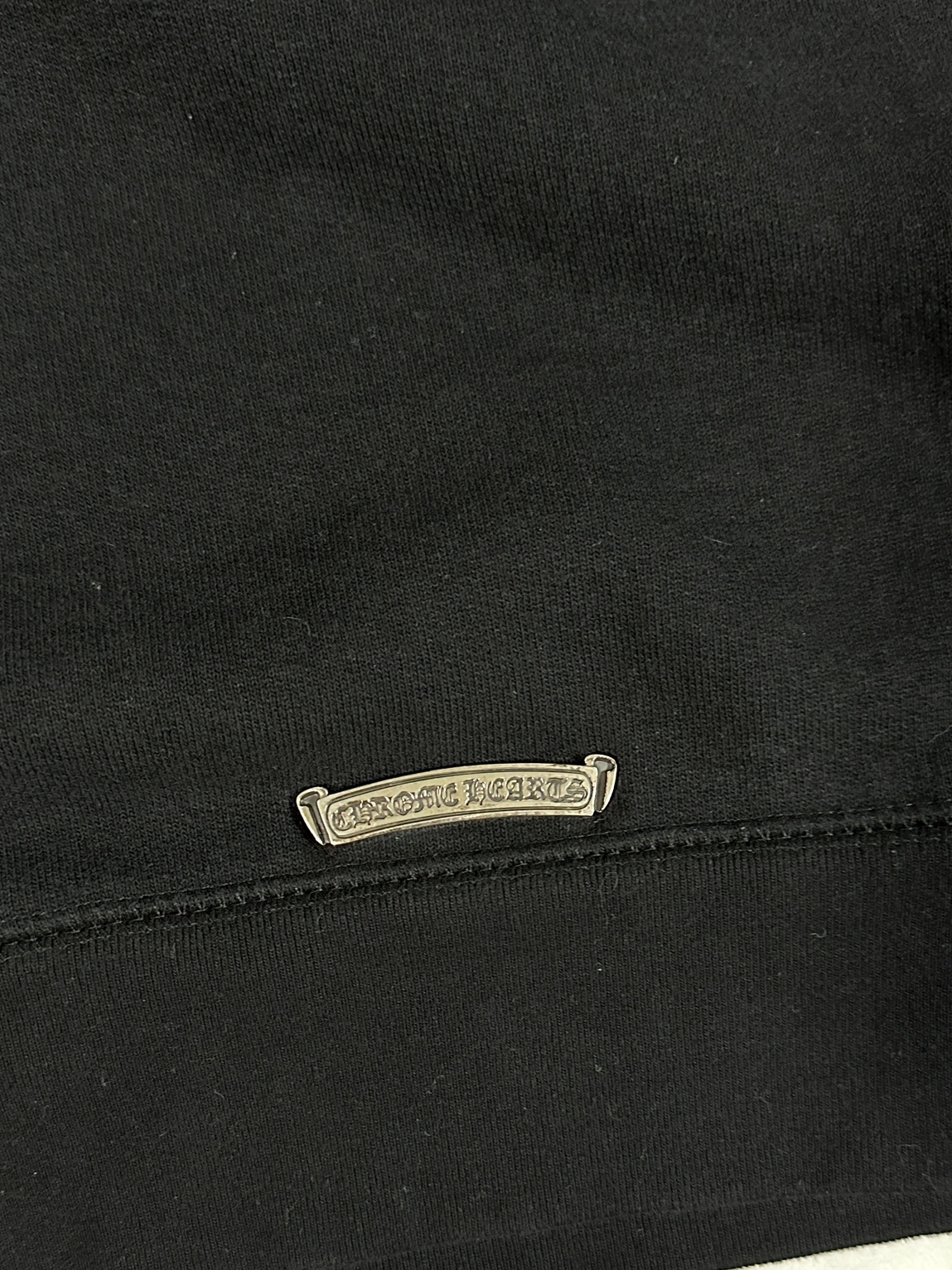 Chrome Hearts Cemetery Hollywood Hoodie Black 착용 스타일 - 3
