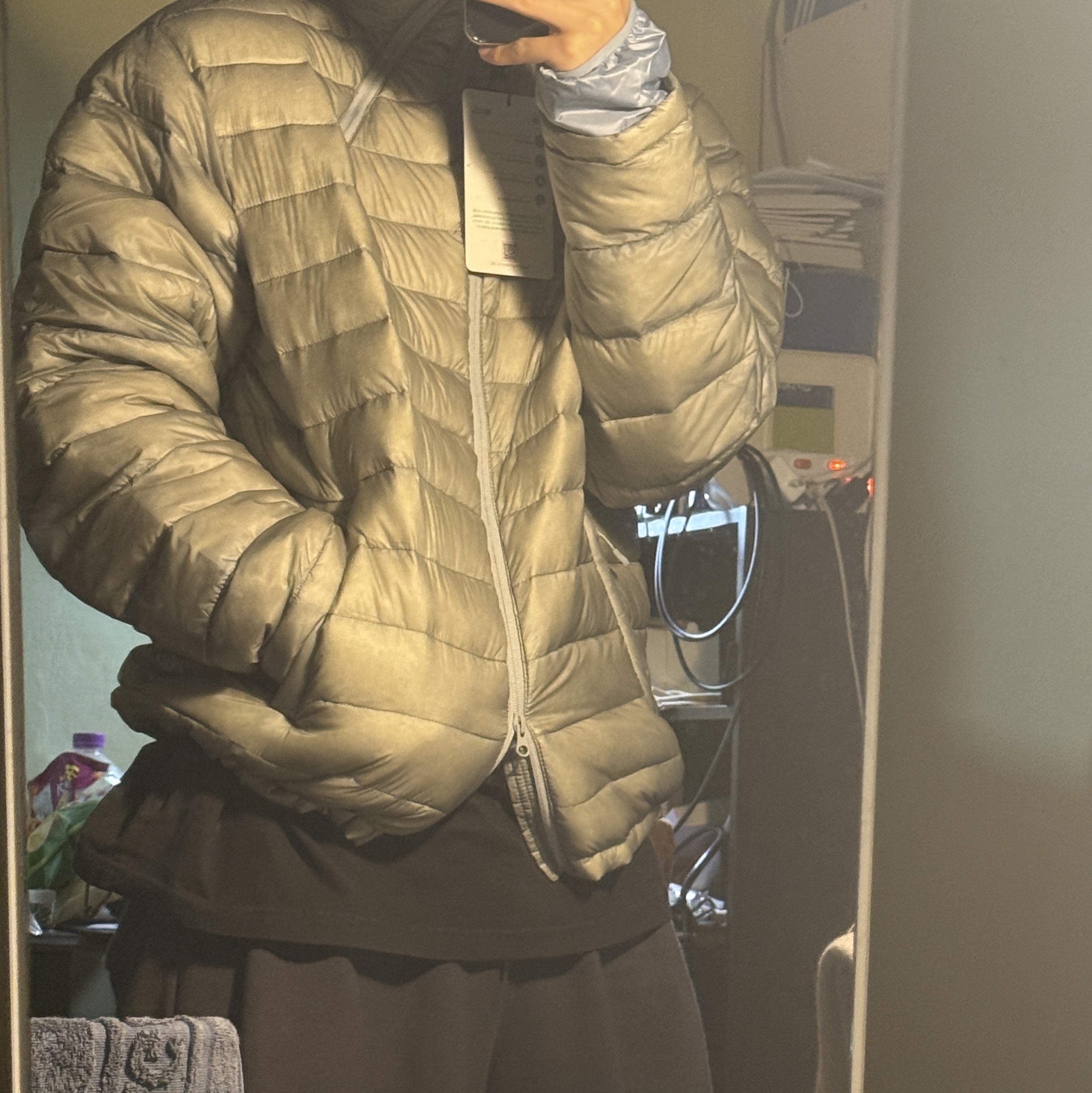 Sansan Gear Suffix Puffer Jacket Grey - 24FW 착용 스타일 - 3