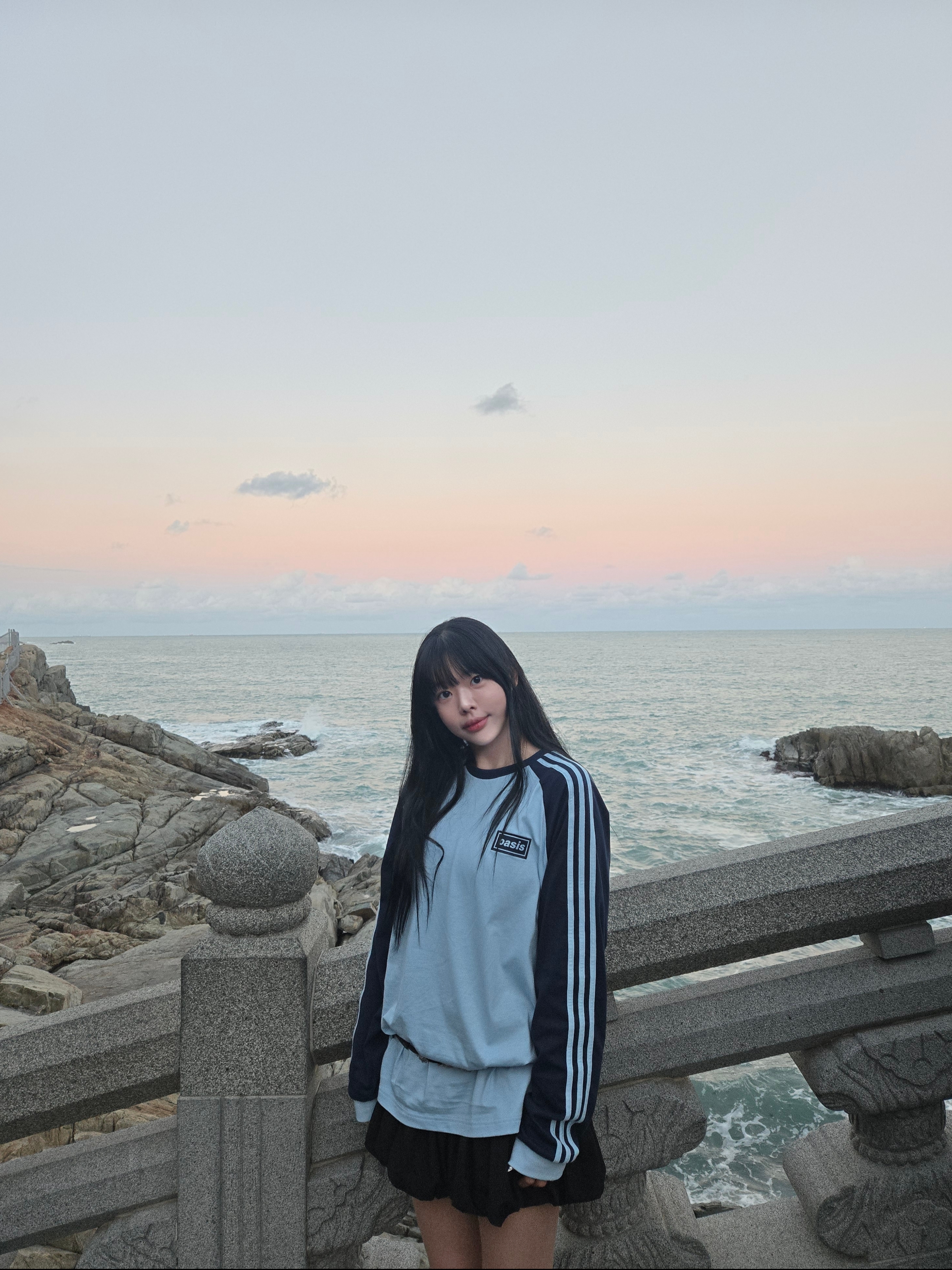Adidas x Oasis Tour 3-Stripes Longsleeve T-Shirt Clear Sky Night Indigo  - KR Sizing 착용 스타일
