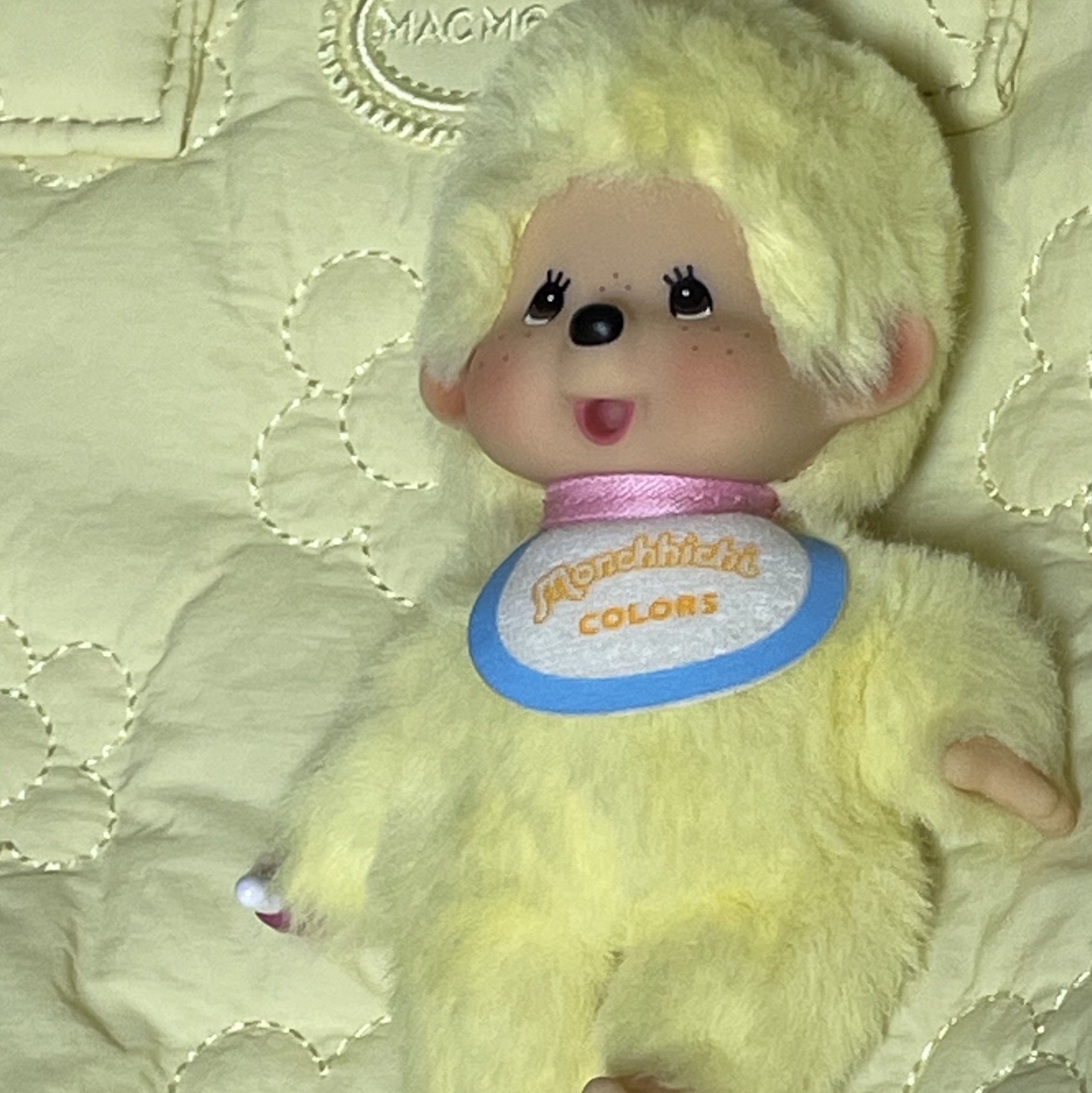 Monchhichi COLORS Keychain Yellow 착용 스타일