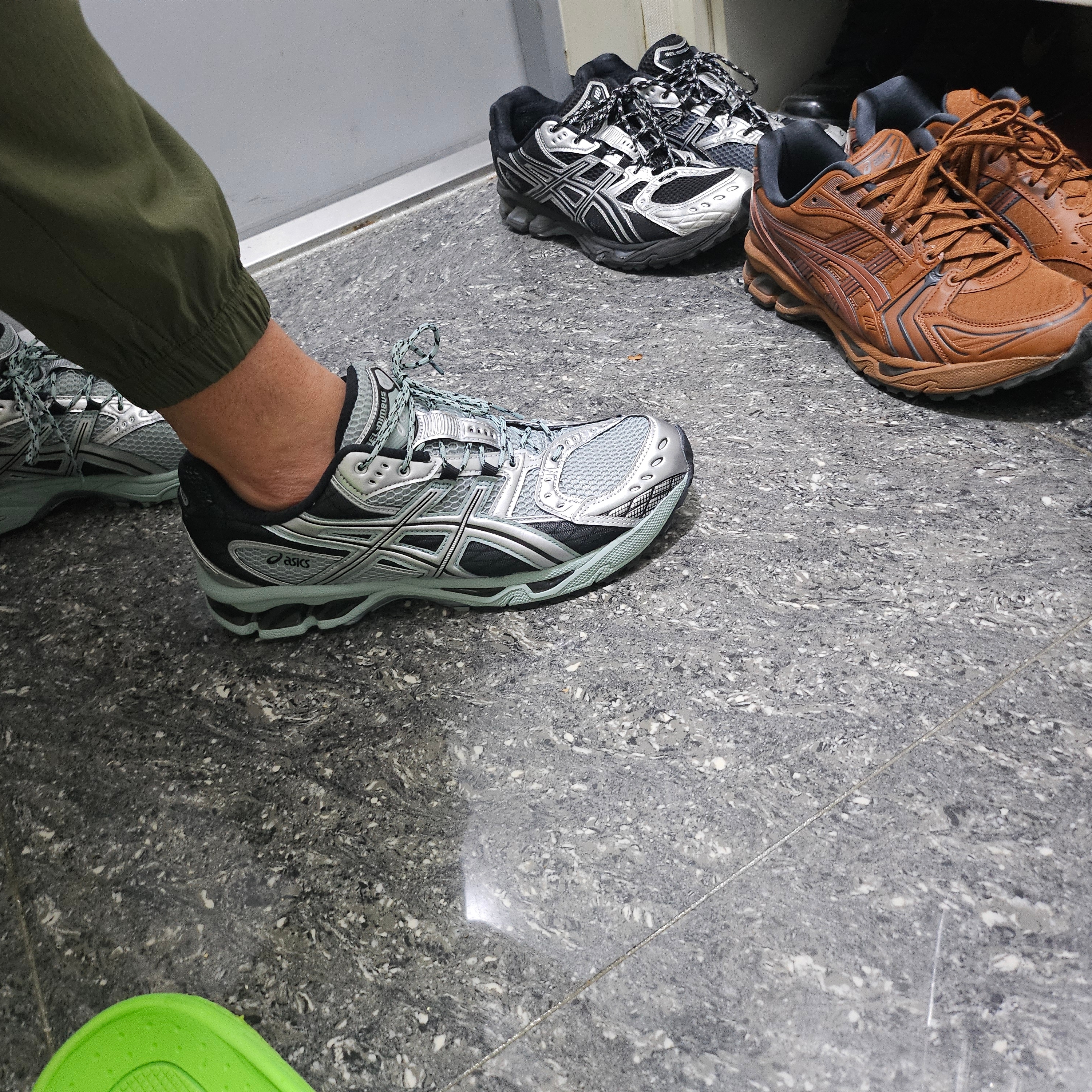 Asics Gel-Nimbus 10.1 Ocean Haze Pure Silver 착용 스타일 - 2