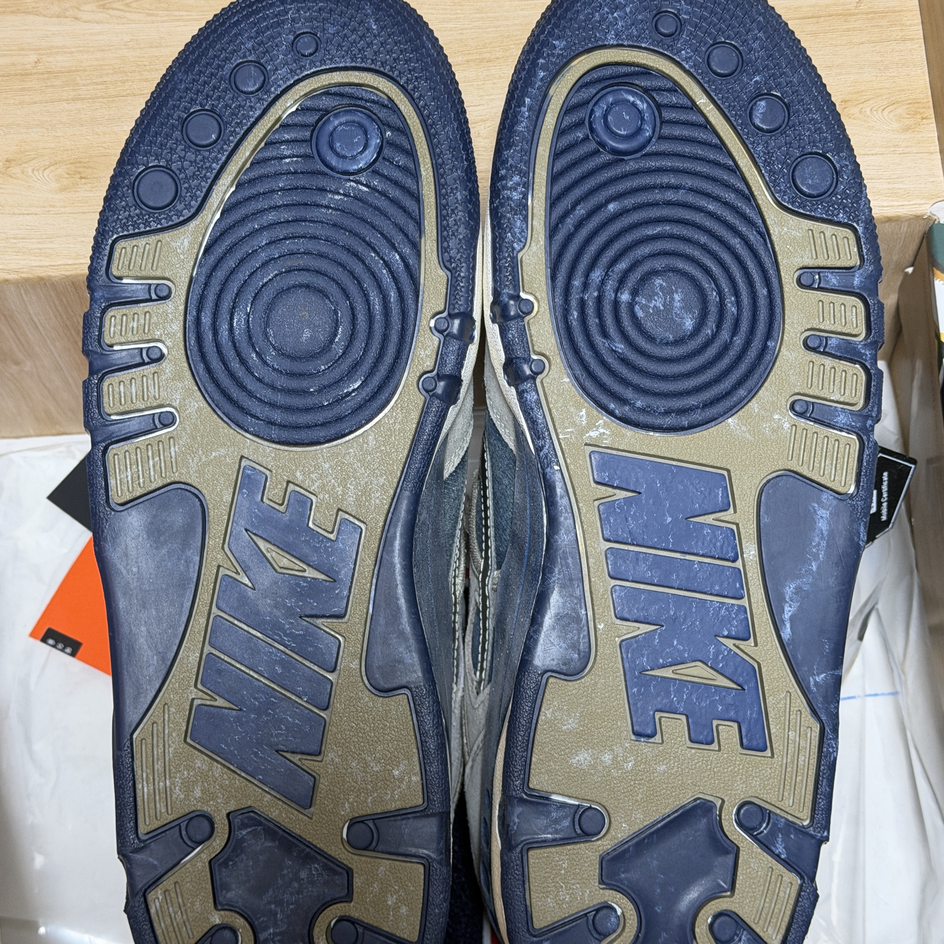 Nike x Nigo x Levi's Air Force 3 Low SP Olive Grey Metallic Pewter (Levi's Tag) 착용 스타일 - 2
