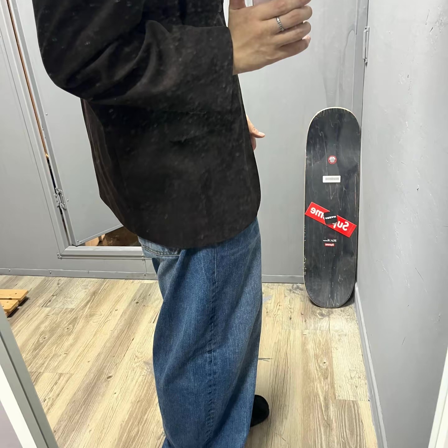 Millo Archive Reflect Curved Pants Mid Blue, Clarks Wallabee Black Suede 착용 스타일 - 2