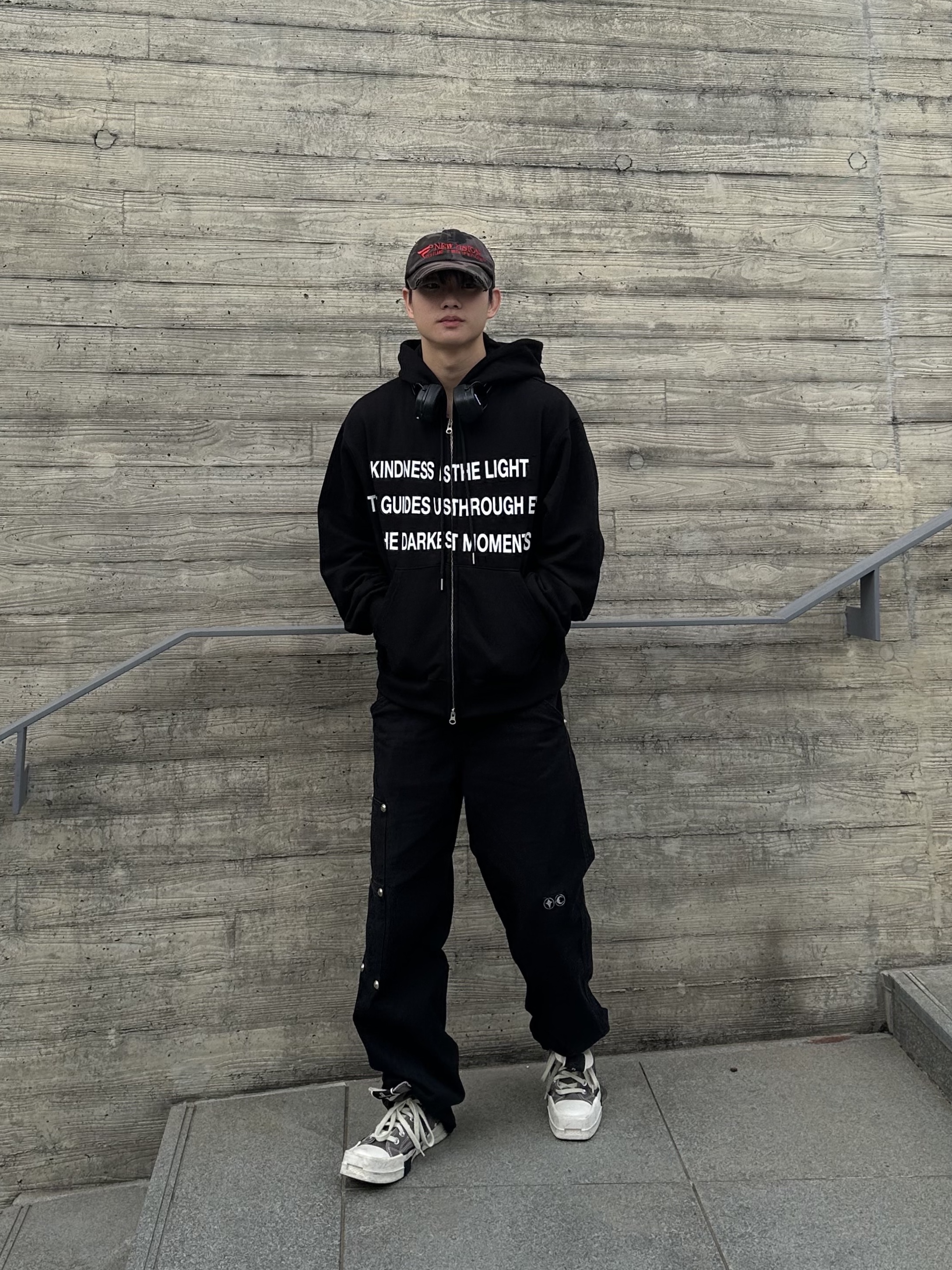 Converse x Drkshdw Turbodrk Chuck 70 Hi Laceless Iron, Thug Club Thug Pants (2) Black 착용 스타일 - 2