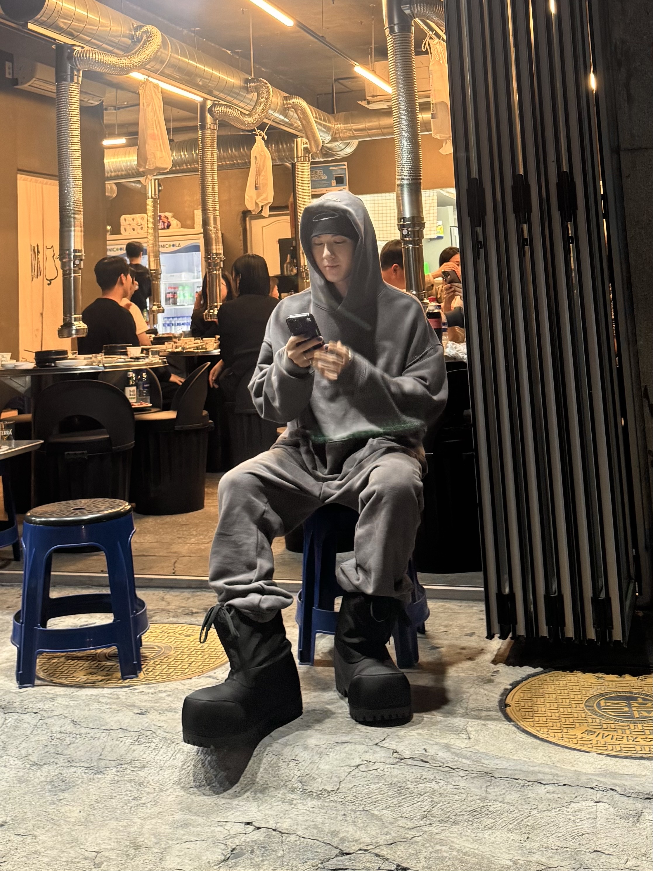 Balenciaga Skiwear Alaska Nylon Low Boot Black 착용 스타일 - 3