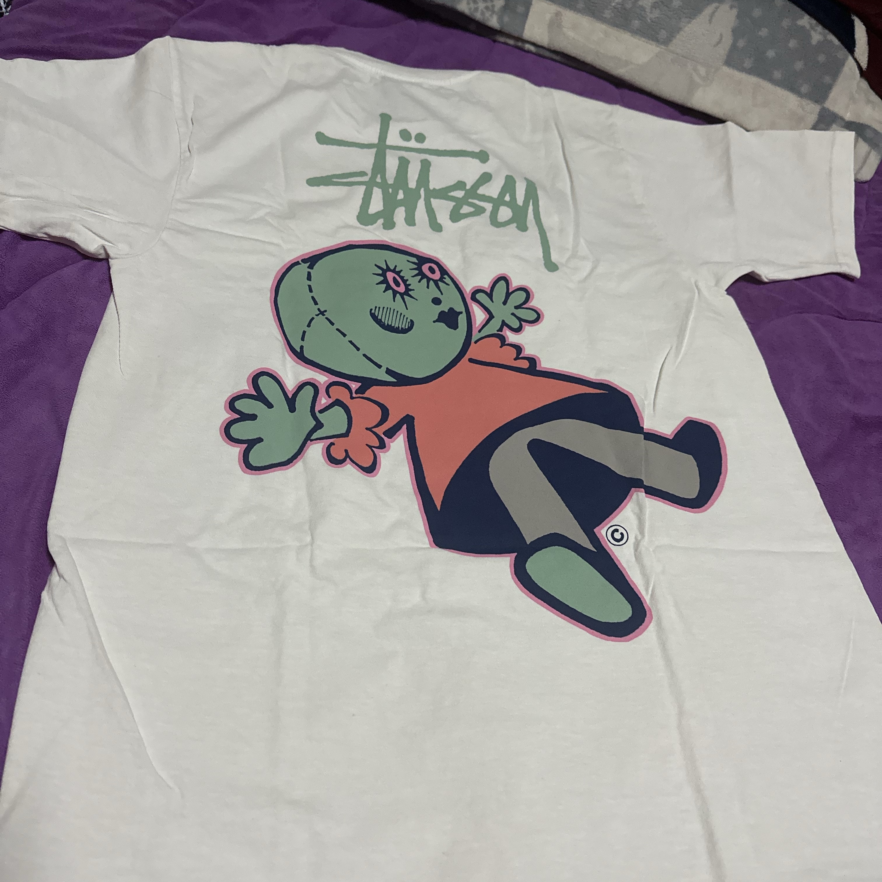 Stussy Dollie Pigment Dyed T-Shirt Natural 착용 스타일 - 2
