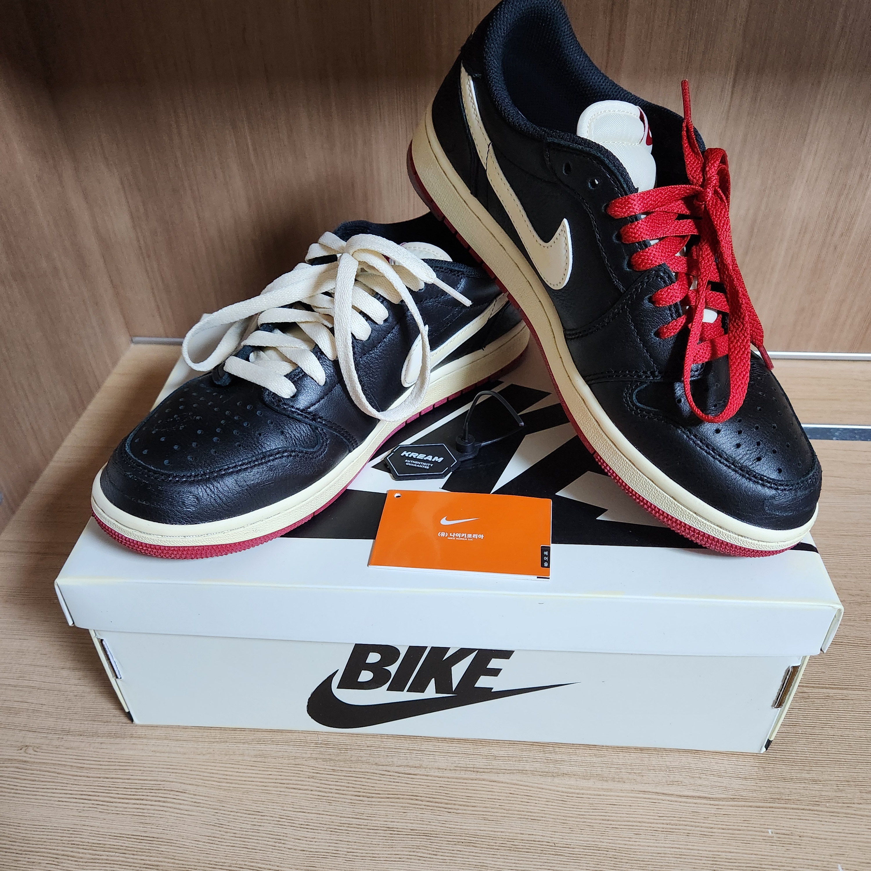 Jordan 1 x Nigel Sylvester Retro Low OG Better With Time 착용 스타일 - 1