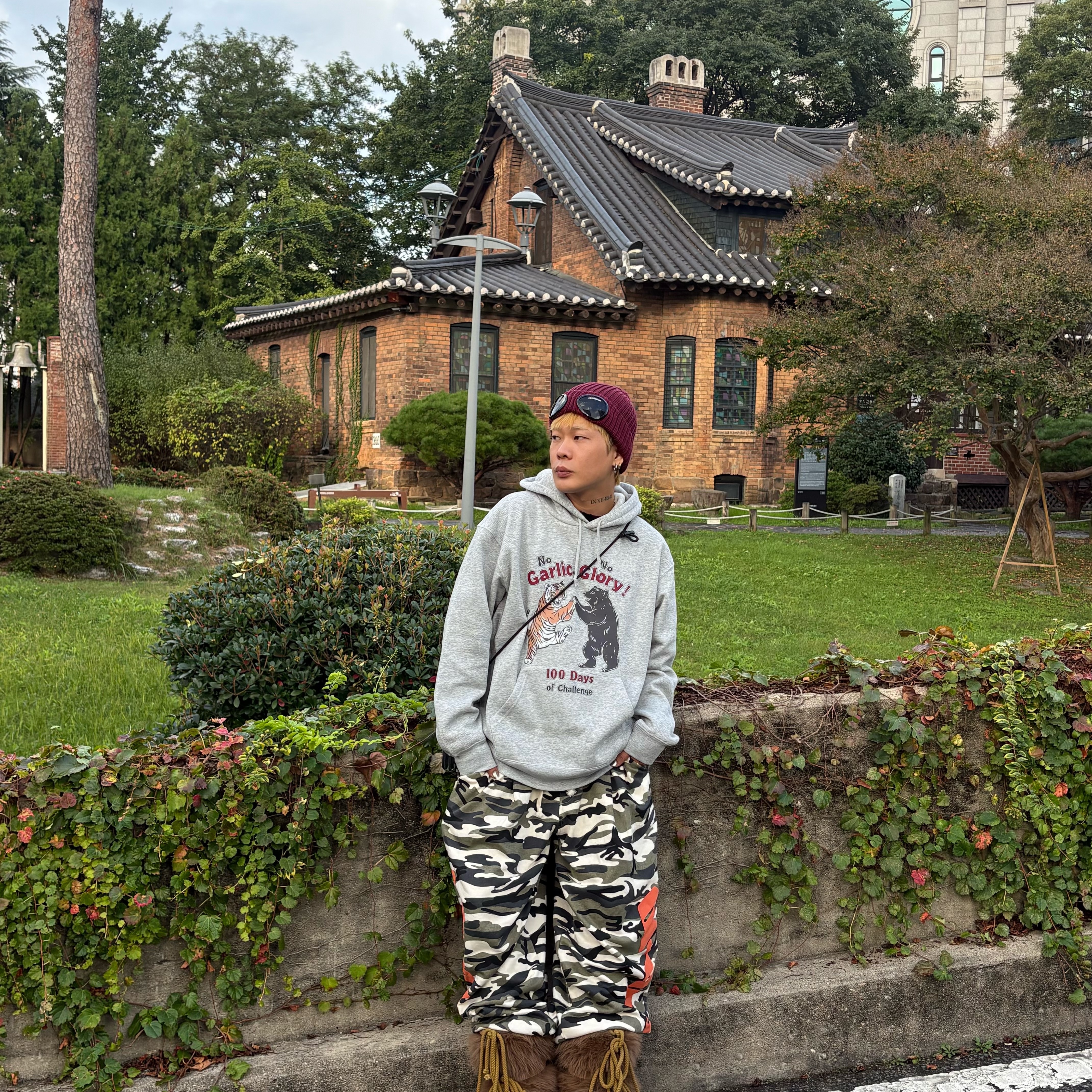 C.P. Company Extra Fine Merino Wool Goggle Beanie Port Royal Red - 22FW, NETHERWORLD Oversized Sweat Jogger Camo 착용 스타일 - 2