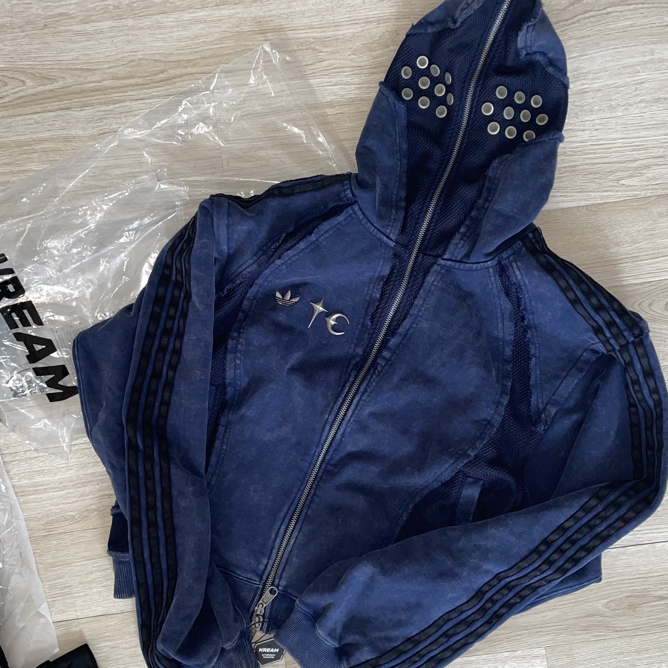 Adidas x Thug Club Teamgeist Sweat Hooded Zip Up Night Indigo - KR Sizing 착용 스타일