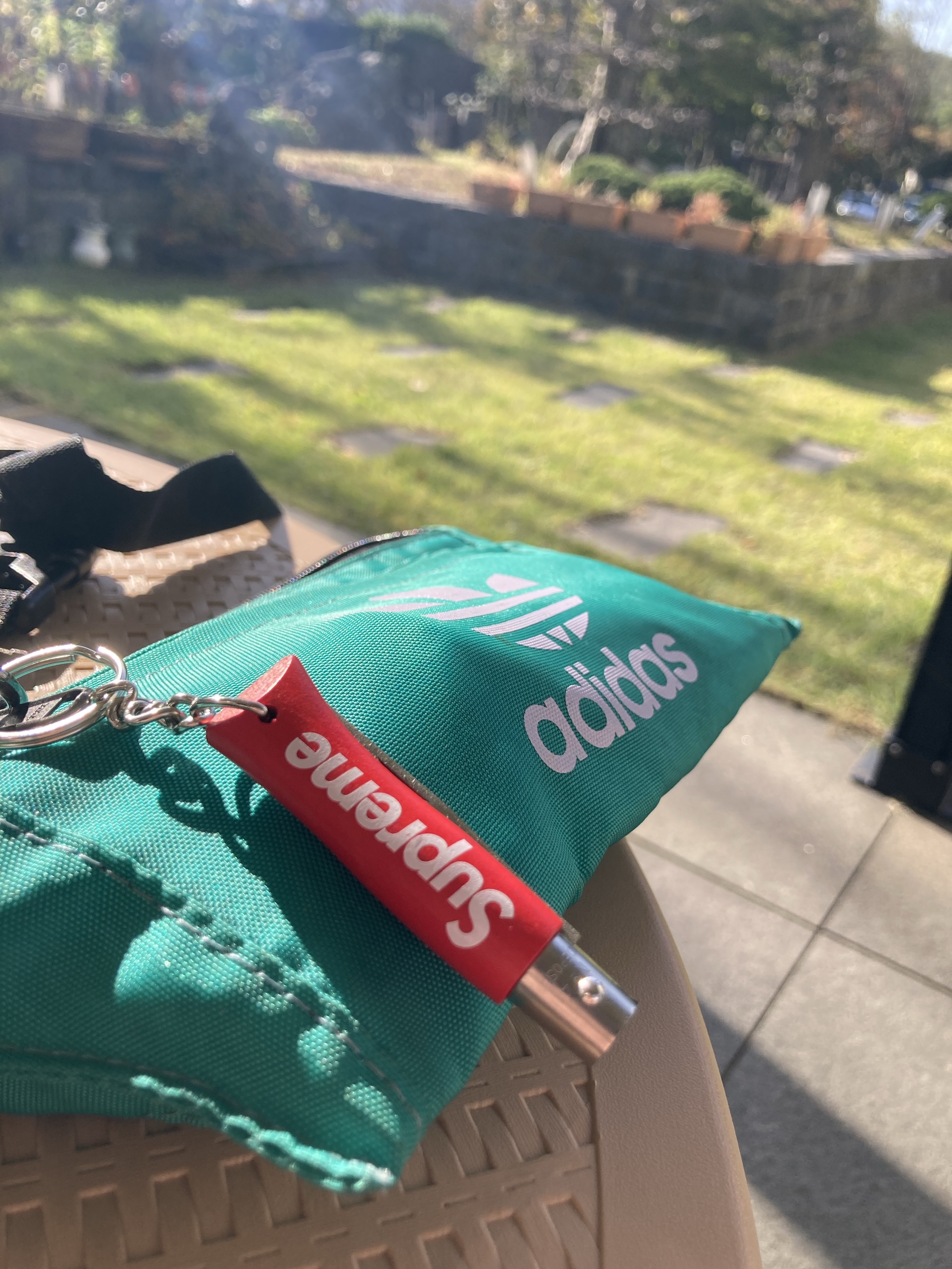 Vans Old Skool Wave Washed Red, Supreme x Opinel No. 4 Knife Keychain Red - 25FW 착용 스타일 - 2