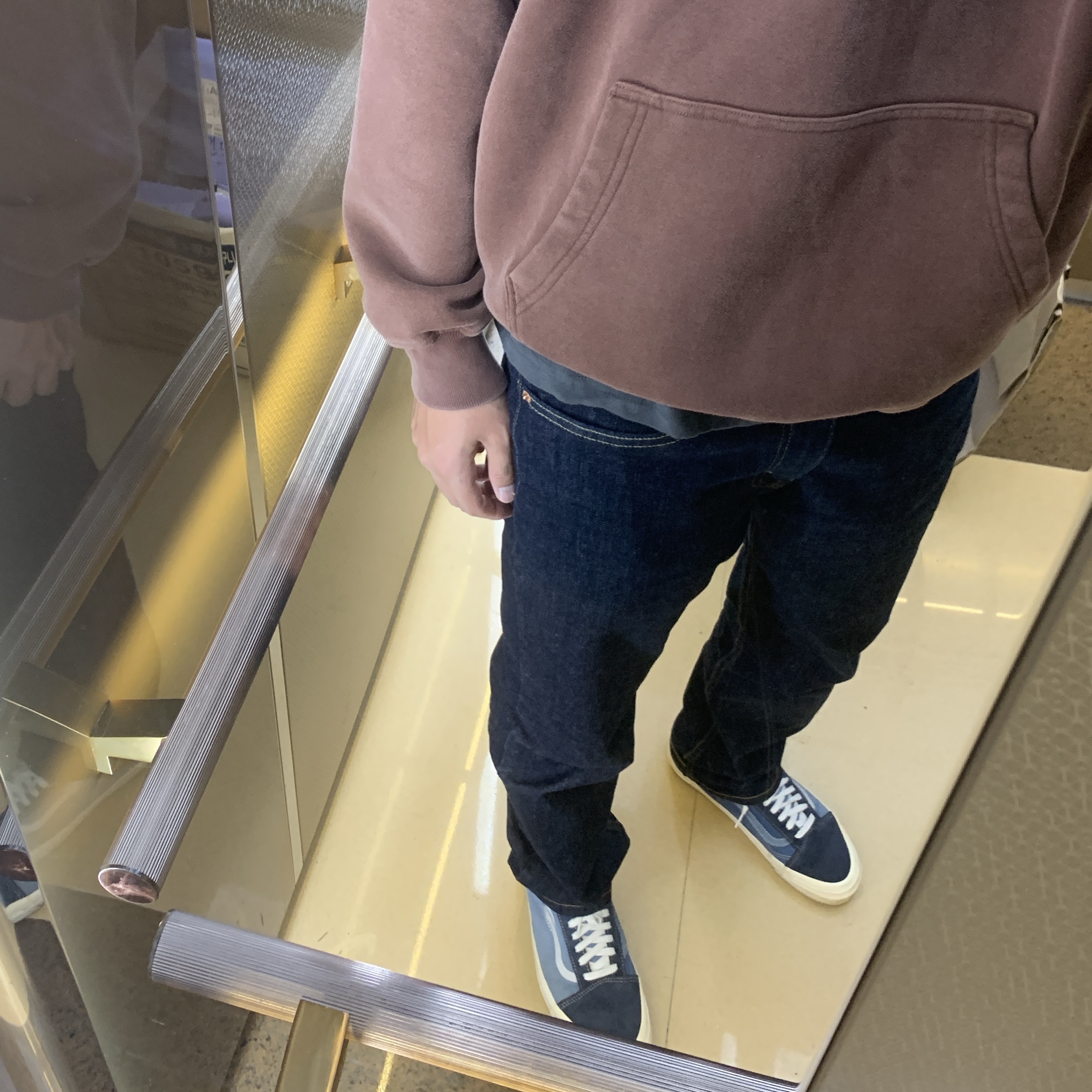 Vans Vault x Notre OG Old Skool LX Parisian Night 착용 스타일