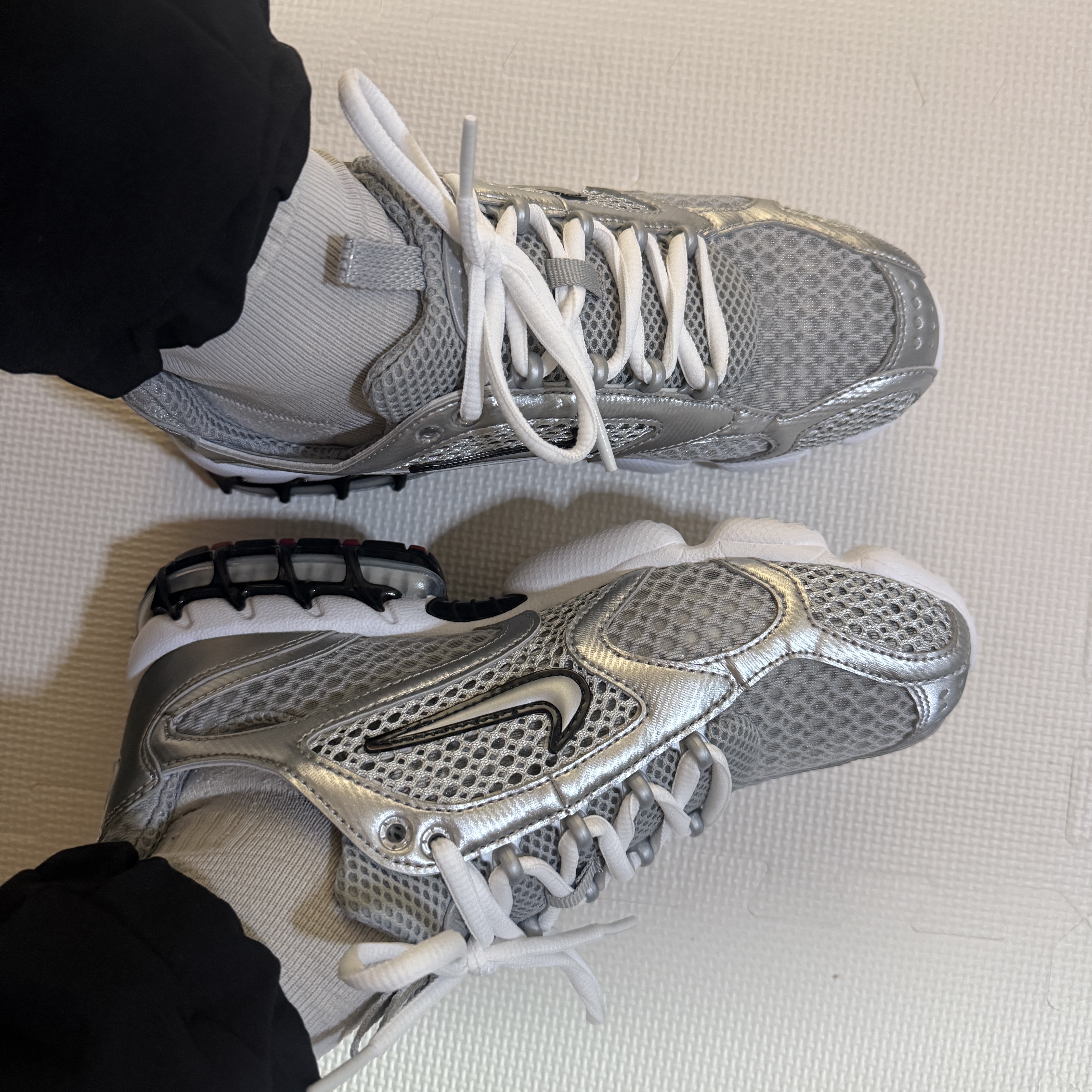Nike Air Zoom Spiridon Cage 2 Metallic Silver 착용 스타일