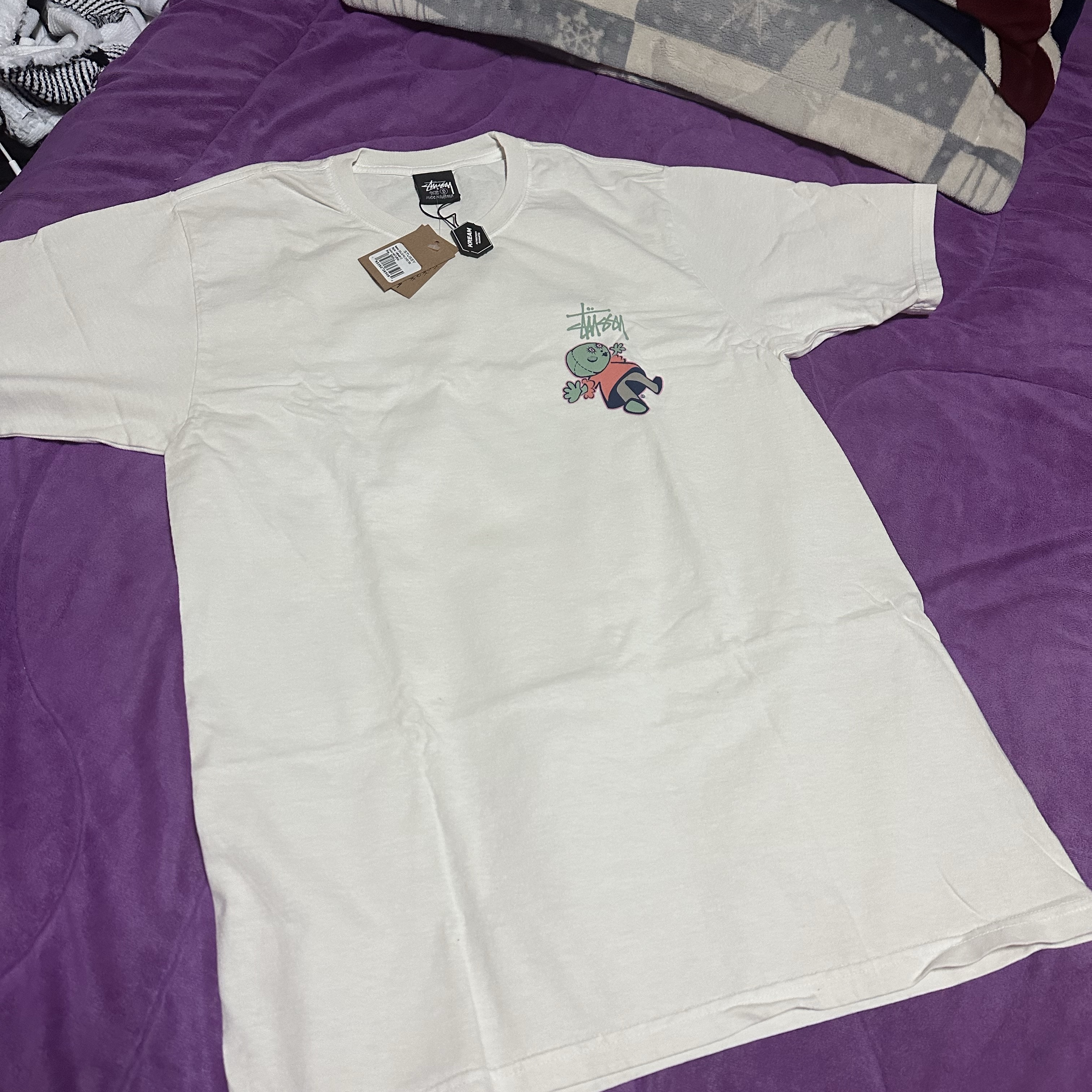 Stussy Dollie Pigment Dyed T-Shirt Natural 착용 스타일 - 1