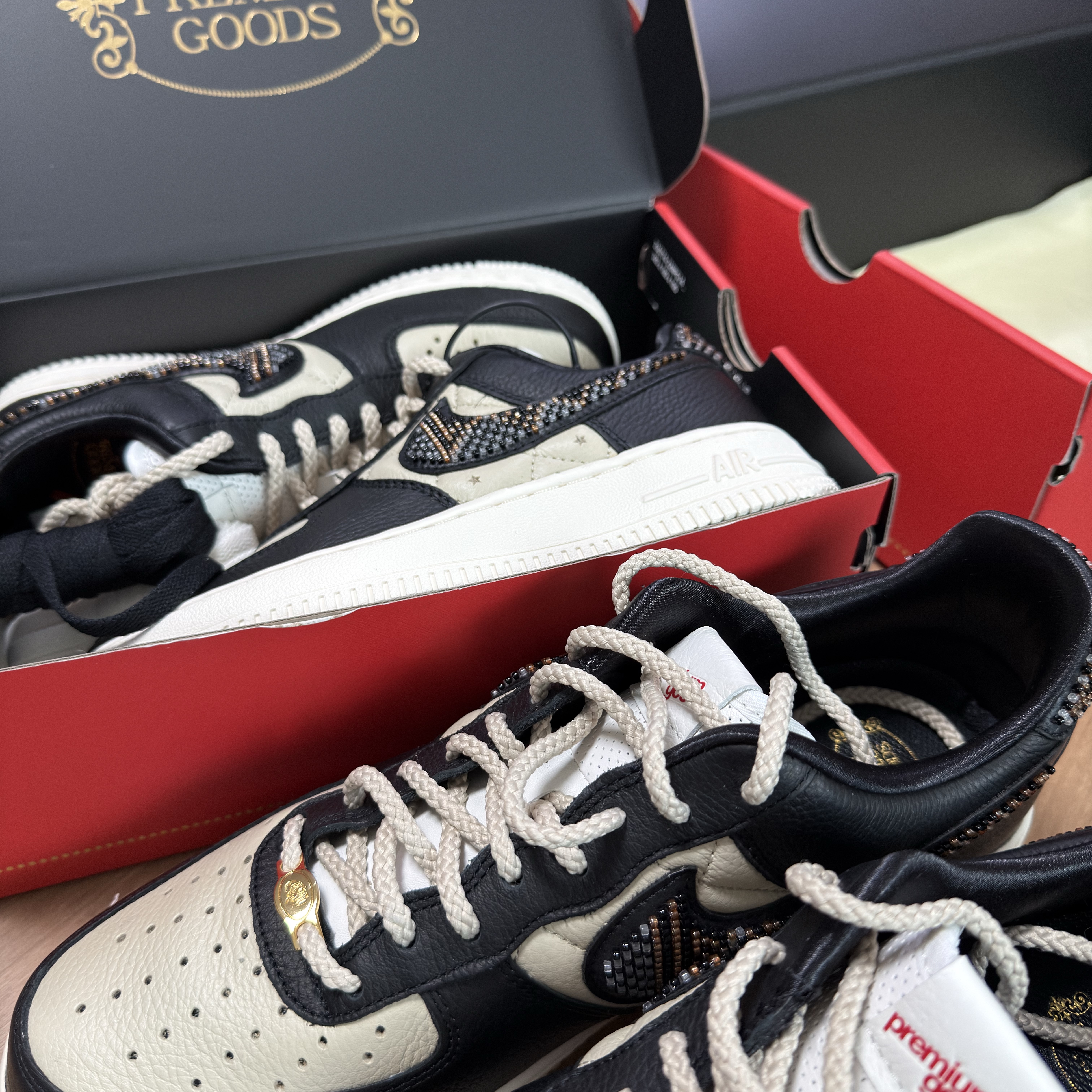 (W) Nike x Premium Goods Air Force 1 Low Black Sand 착용 스타일