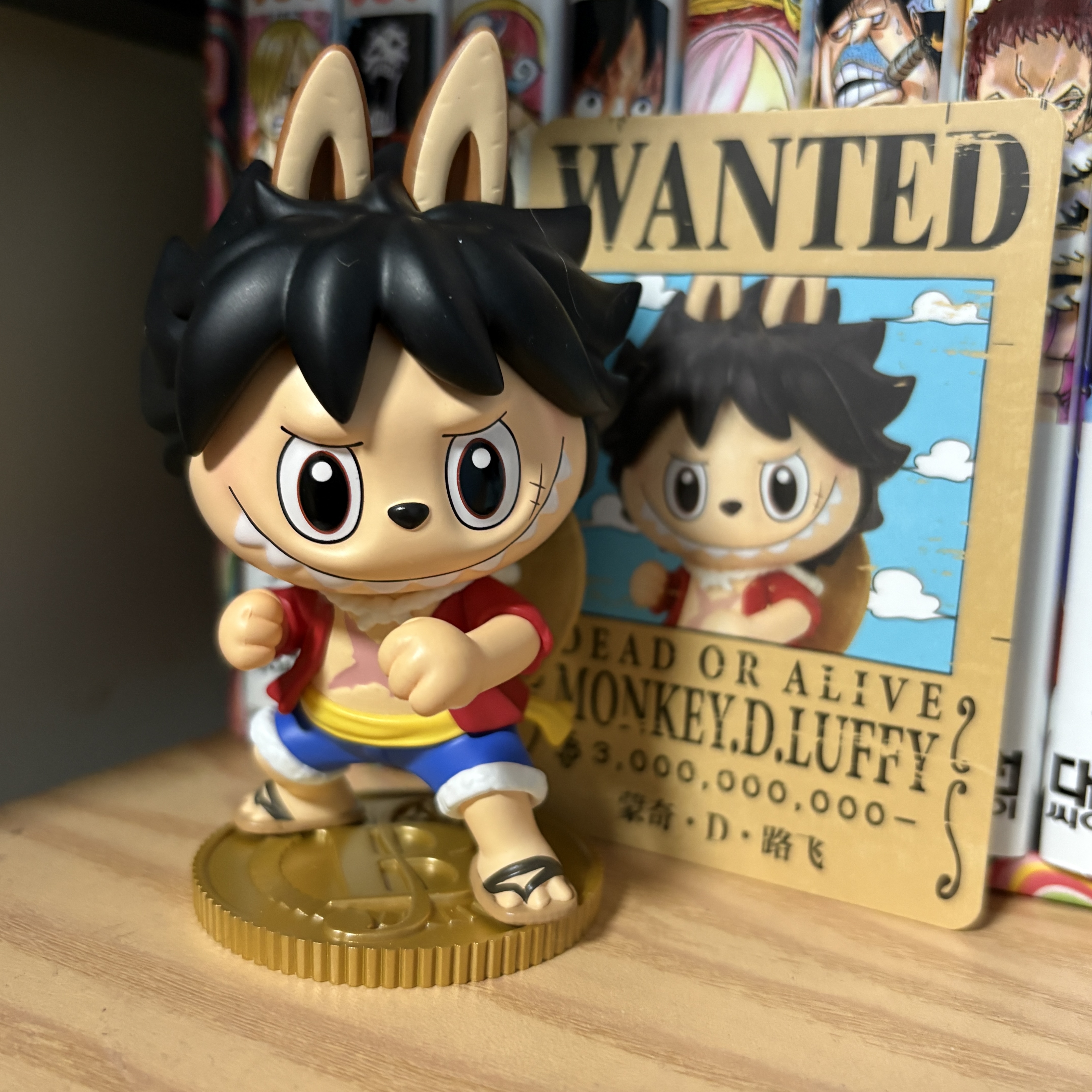 Pop Mart Labubu The Monsters x One Piece Series Figures Monkey.D.Luffy (Opened Case) 착용 스타일