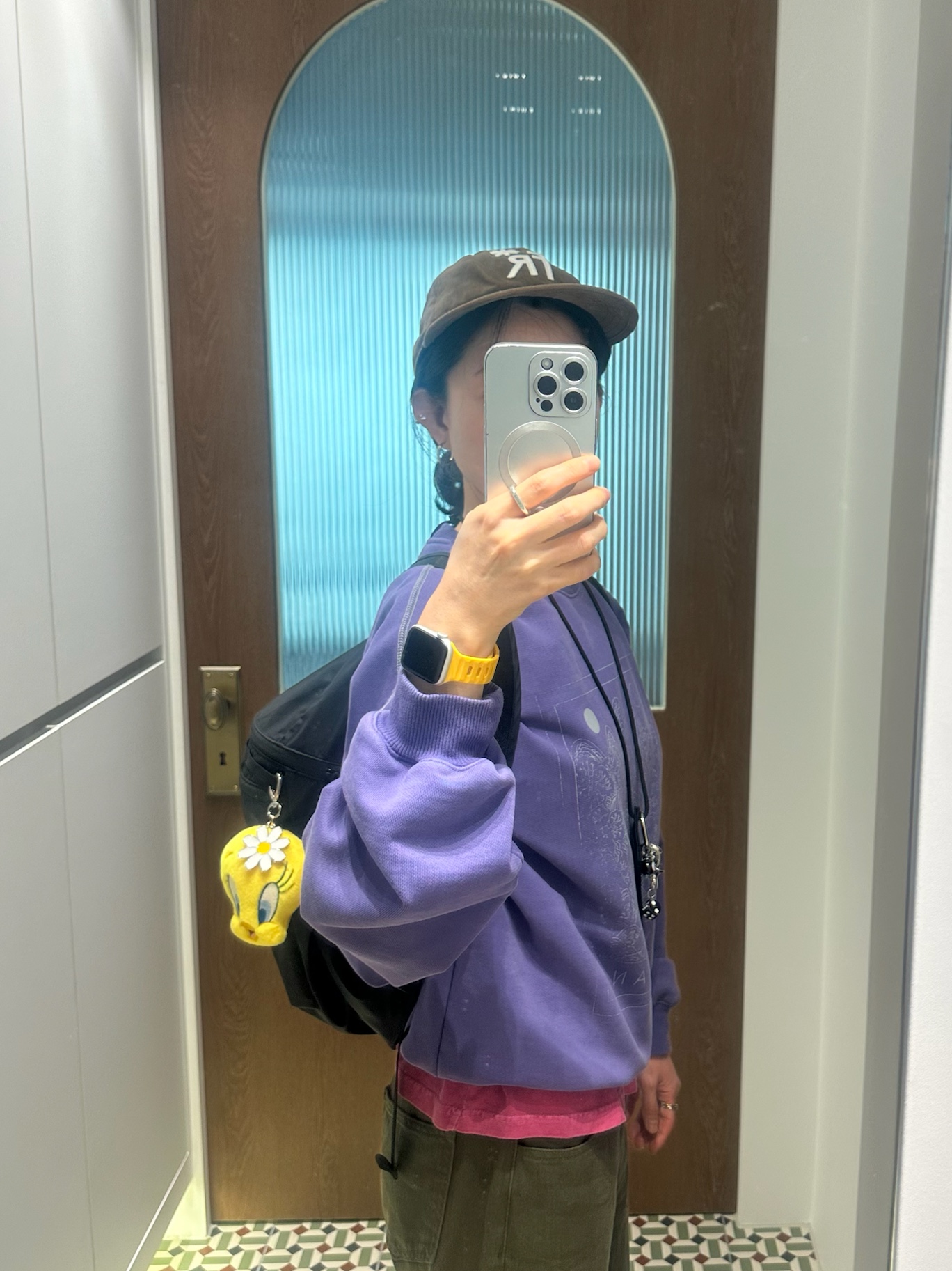 Onitsuka Tiger Mexico 66 Yellow Black, Arc'teryx Heliad 15 Backpack Black 착용 스타일 - 3