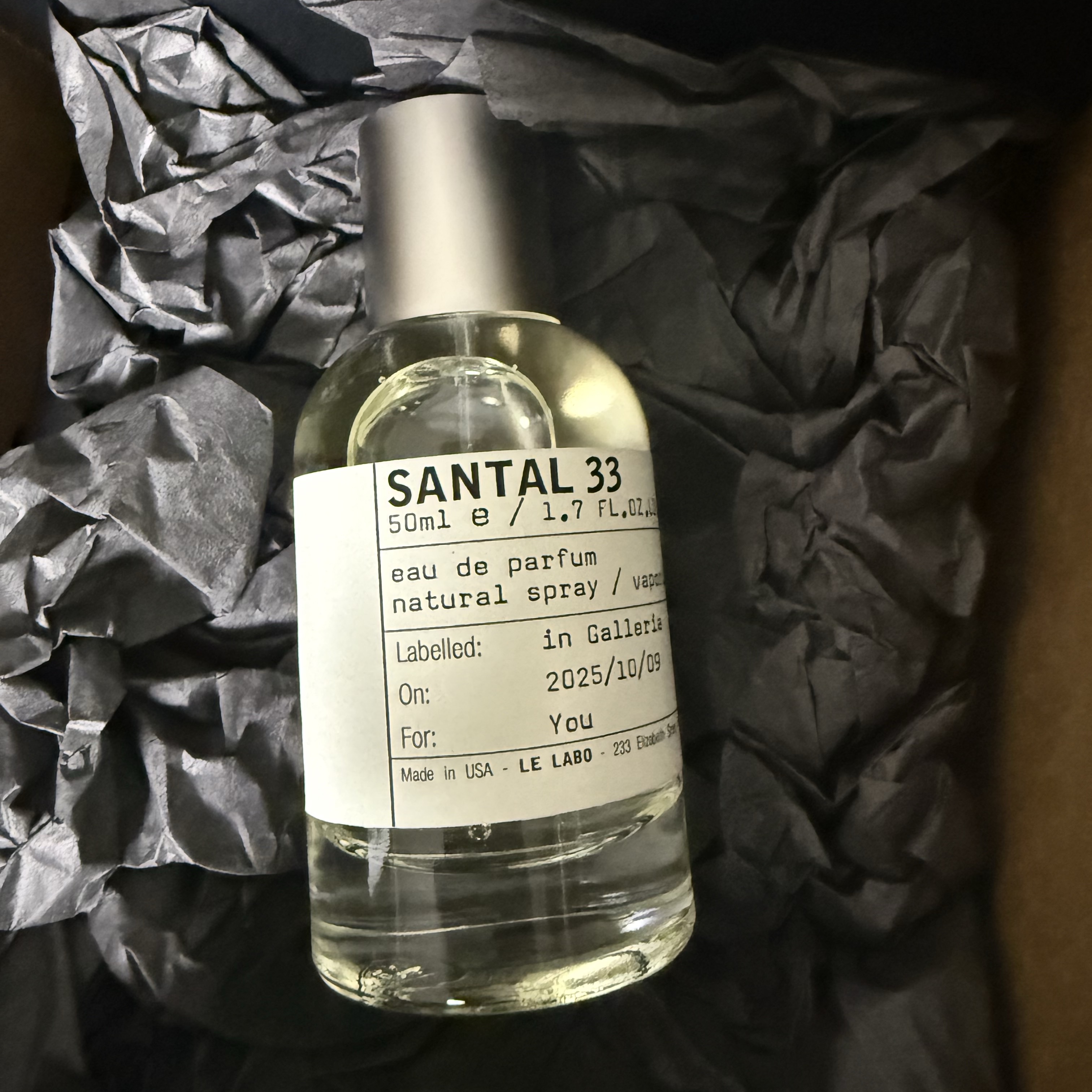 Le Labo Santal 33 Eau De Parfum 50ml 착용 스타일 - 3