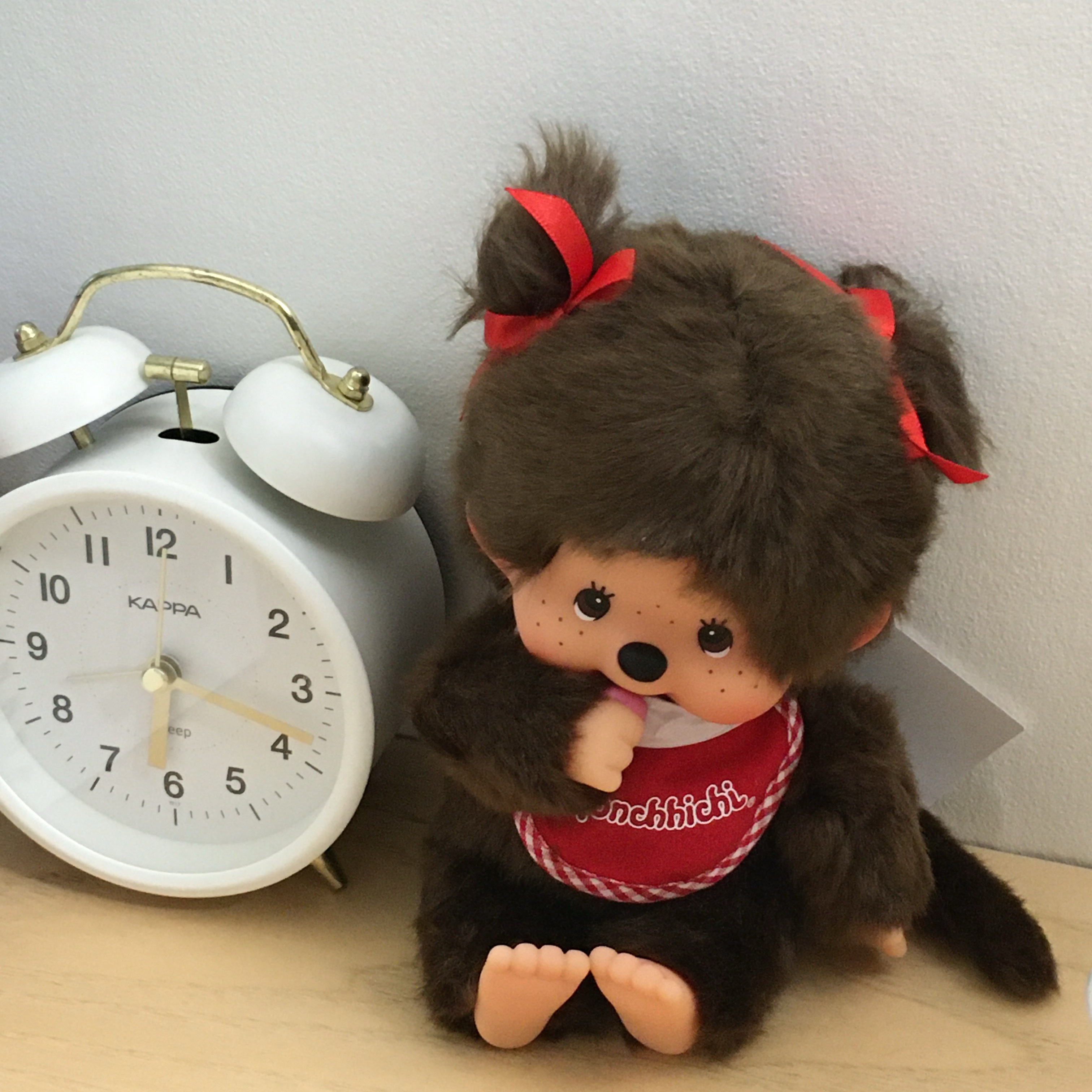 Monchhichi Premium Standard Monchhichi S Brown Girl Twin Tail 착용 스타일