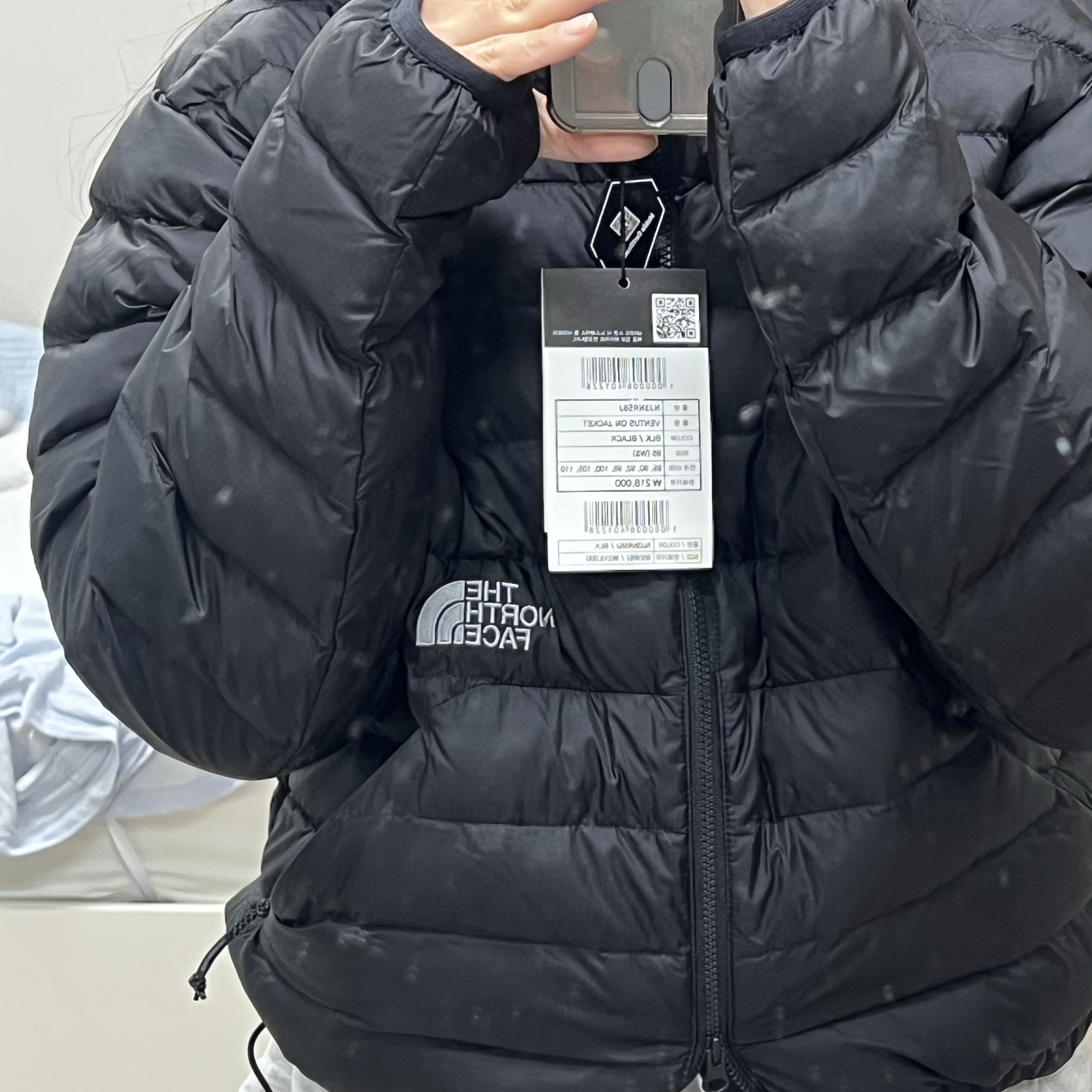 The North Face Ventus On Jacket Black 착용 스타일