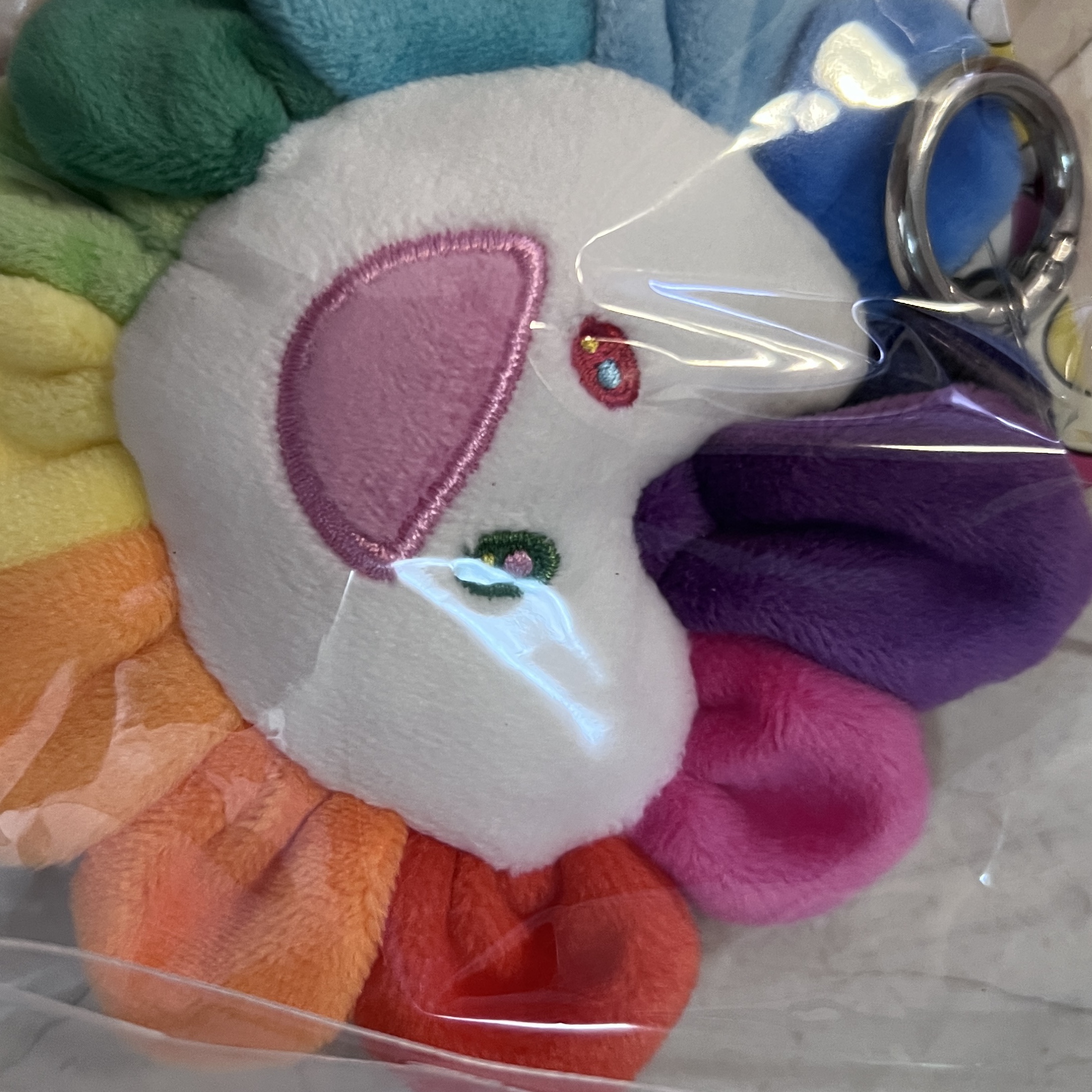 NewJeans x Murakami Plush Keyring Flower 착용 스타일