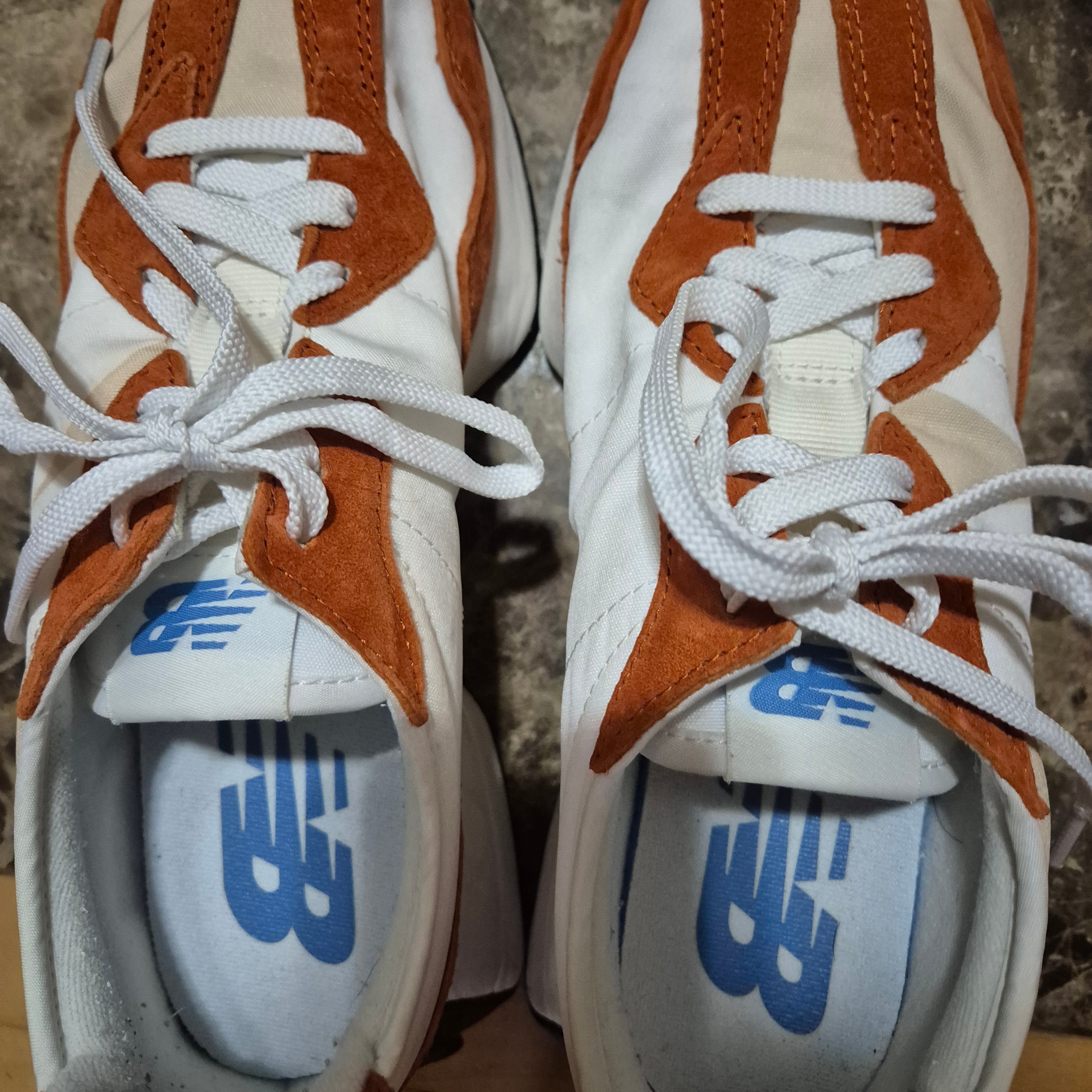 New Balance 327 Rust Oxide Orange 착용 스타일