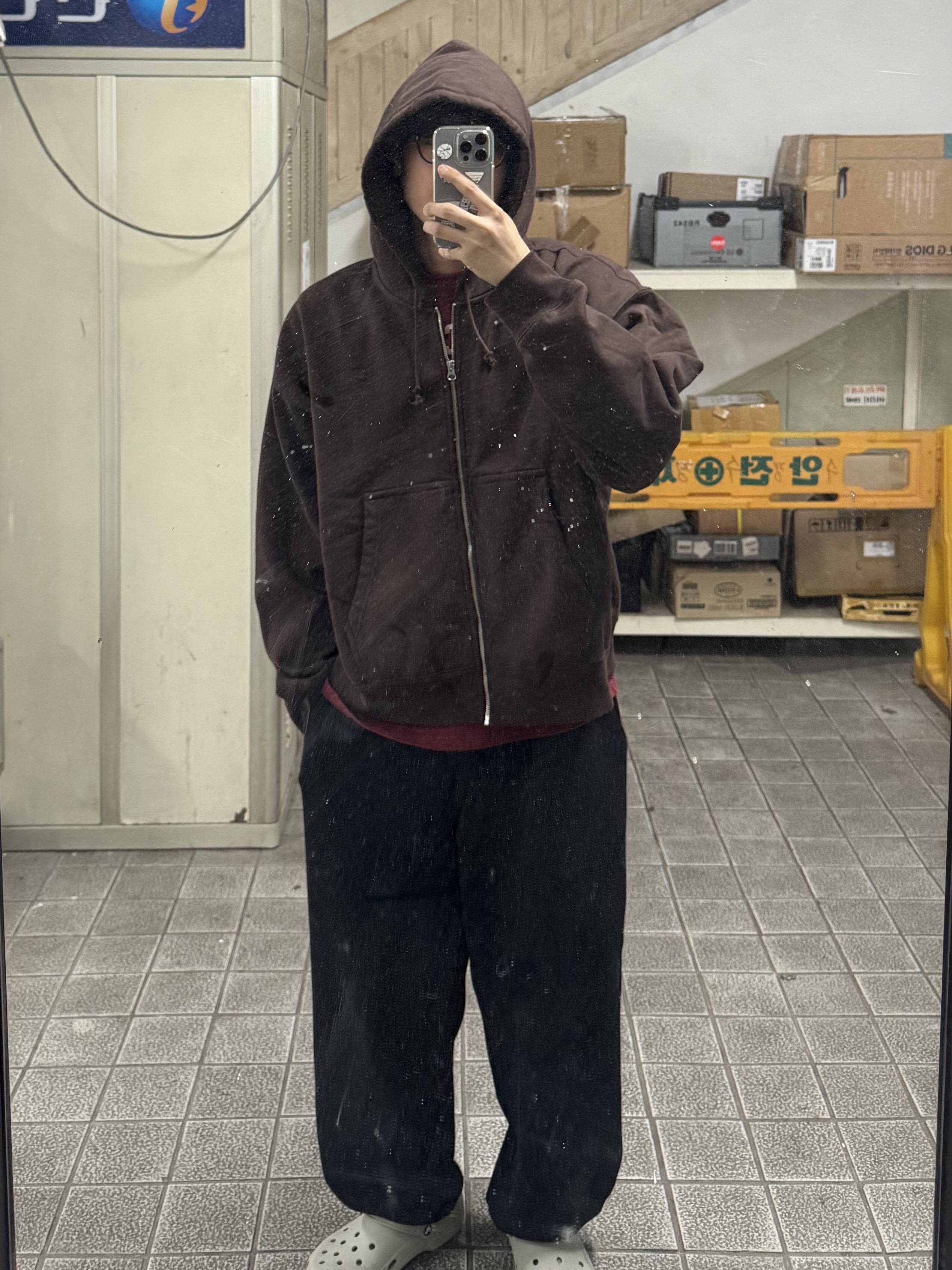 Nike x Stussy Stone Washed Fleece Zip Hoodie Dark Cinder (FJ9175-261) 착용 스타일