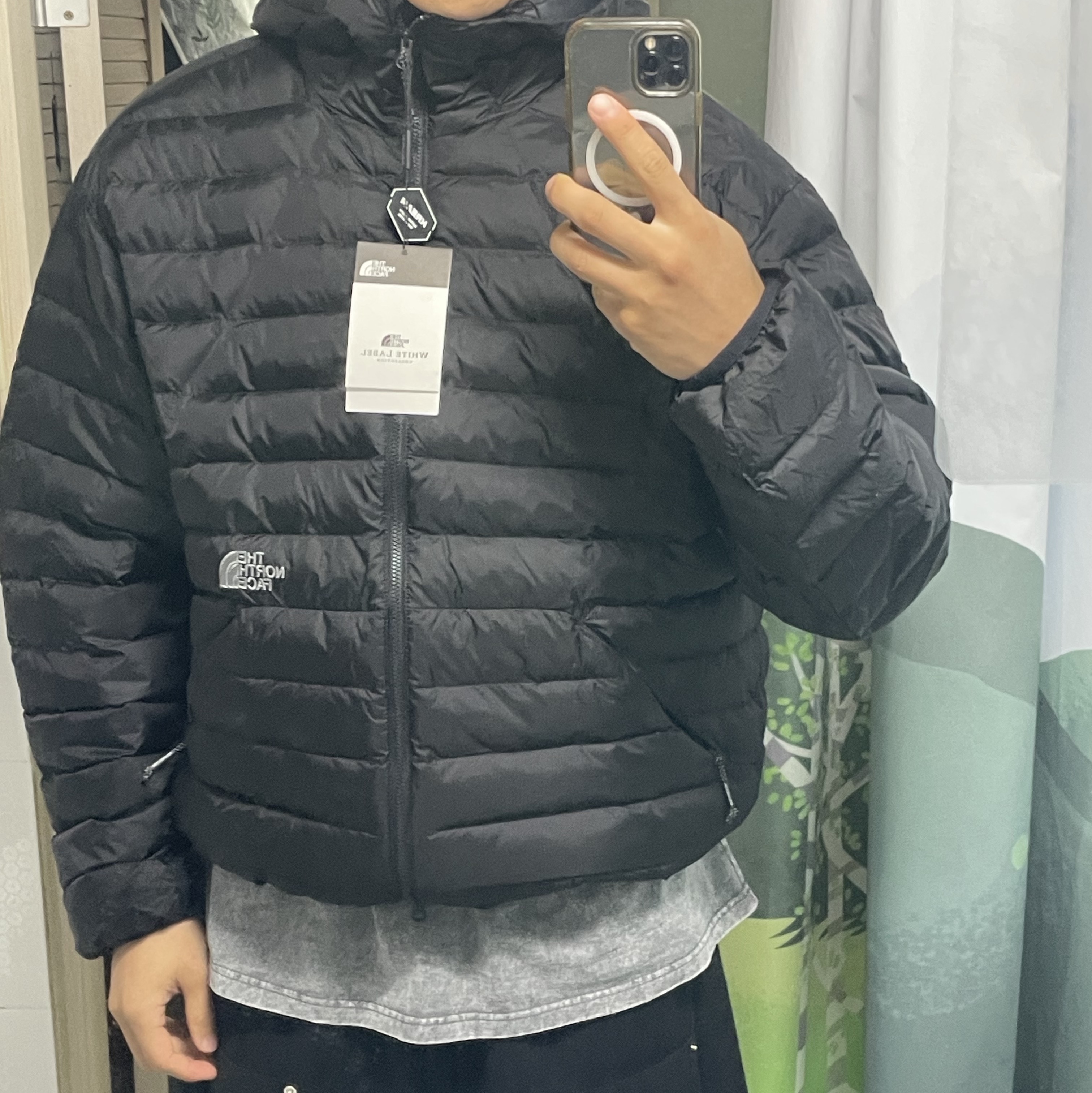 The North Face Ventus On Jacket Black 착용 스타일