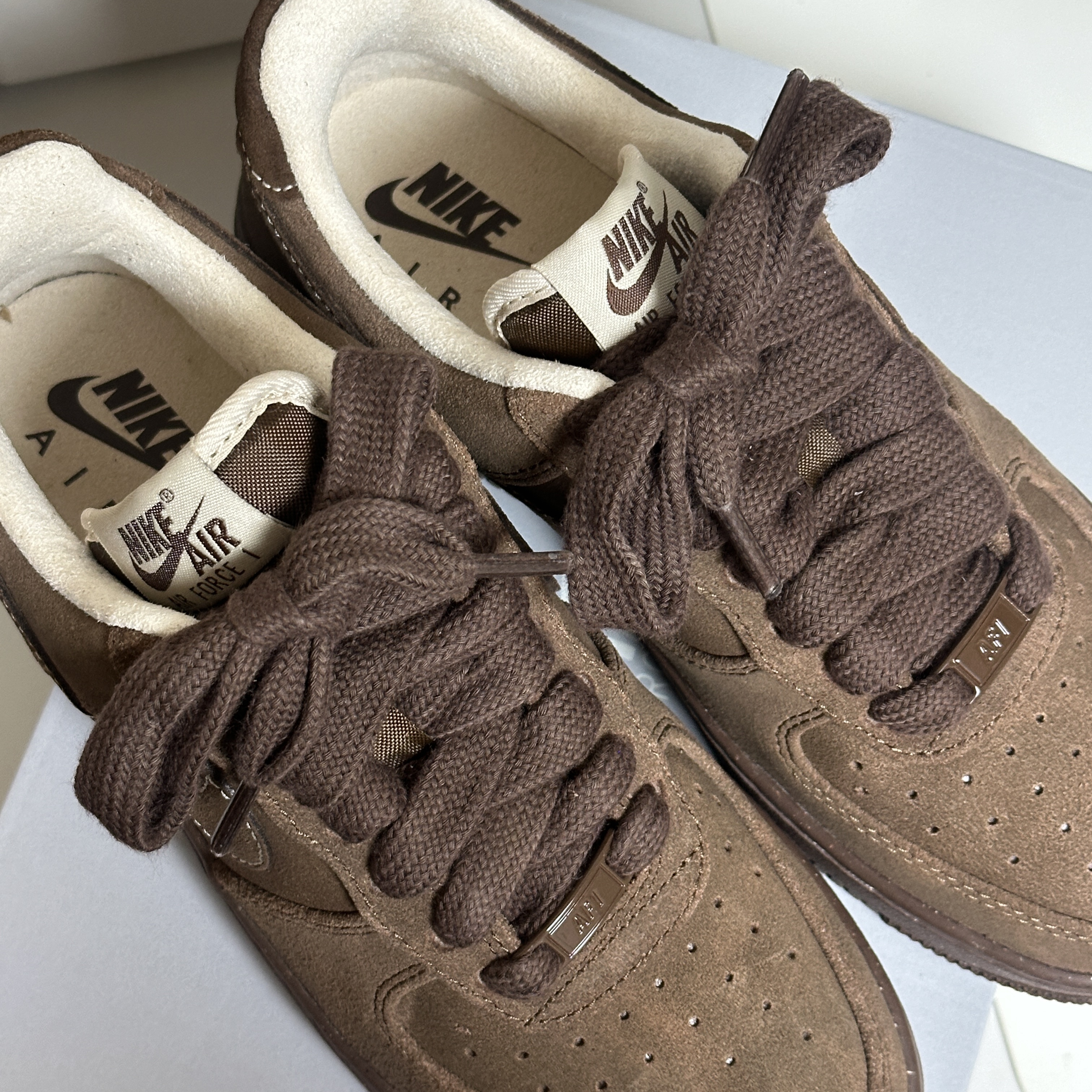 (W) Nike Air Force 1 '07 Cacao Wow 착용 스타일 - 6