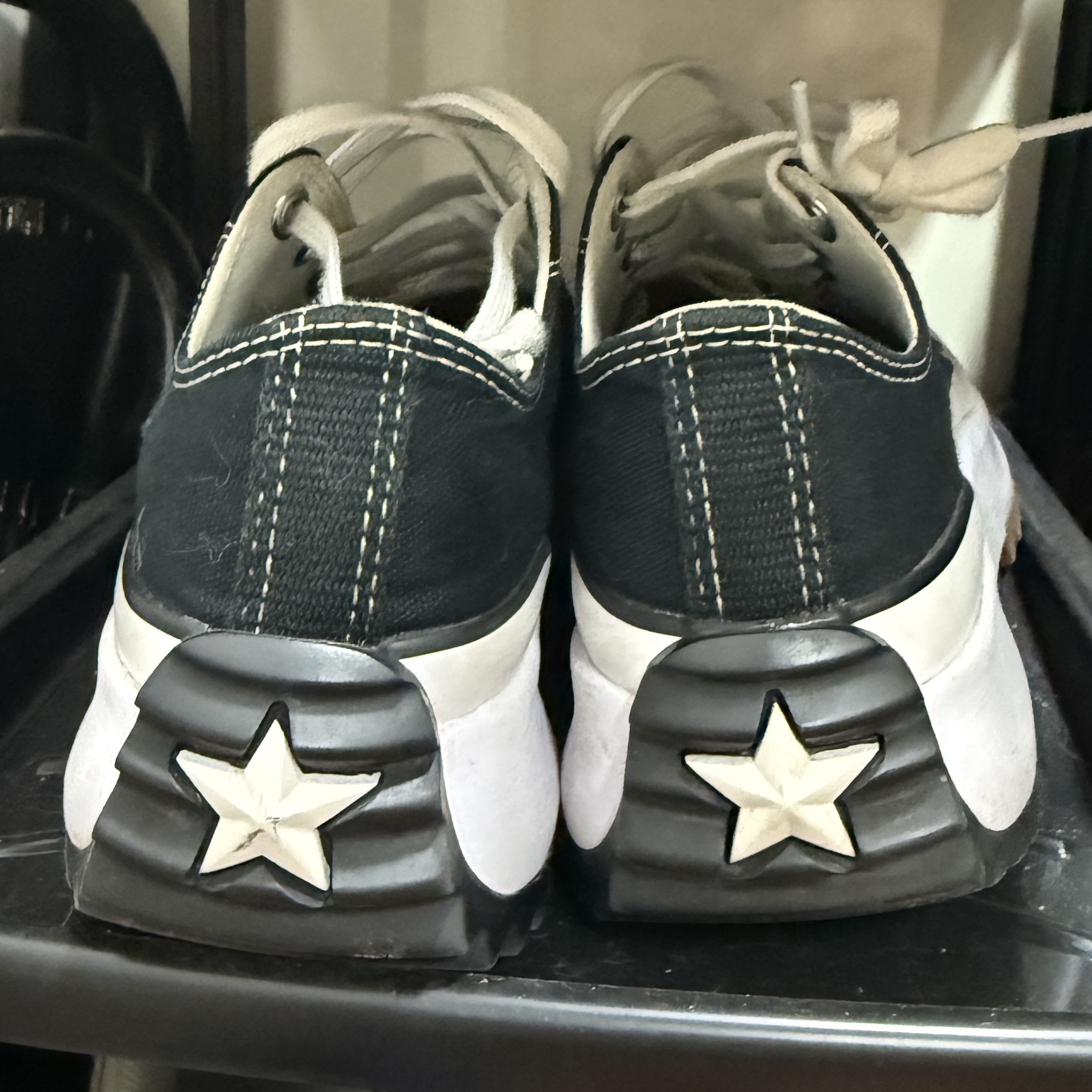 Converse Run Star Hike Low Black 착용 스타일