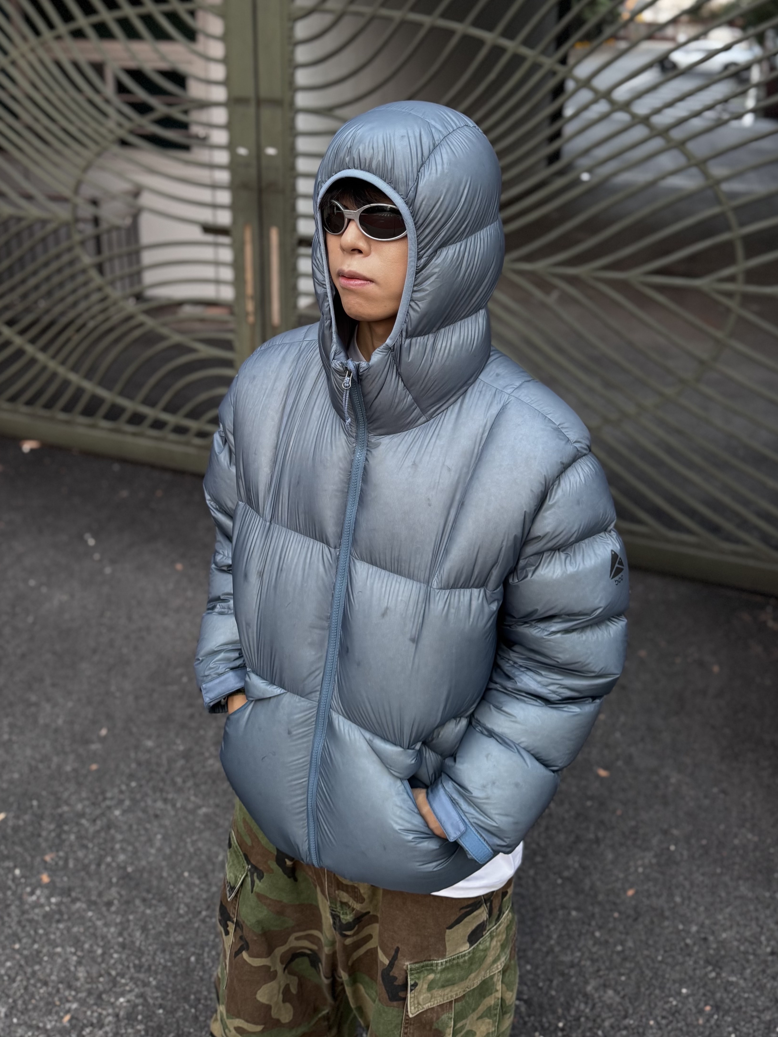 Oakley Eye Jacket Redux Silver Frame Prizm Black Polarized Lenses High Bridge Fit, SOULESURES BOLD BELUGA Espresso Brown 착용 스타일 - 2