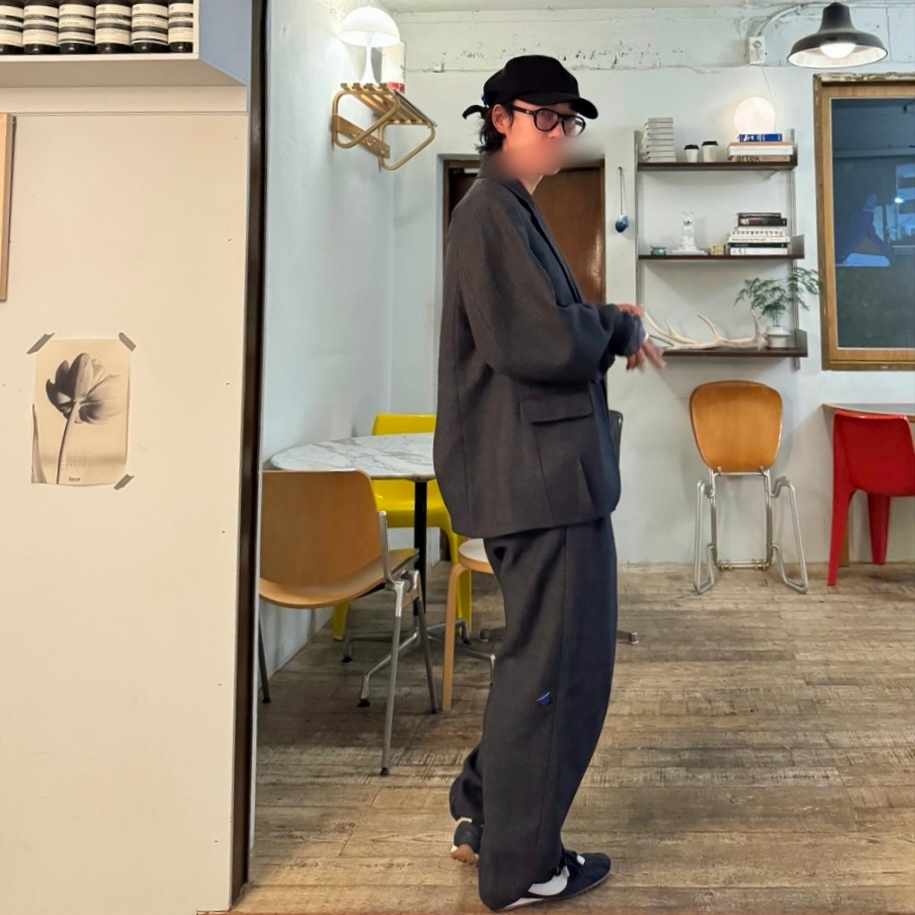 Nike x Jacquemus Moon Shoe SP Off Noir Cashmere, Ader Error Aldin Blazer Charcoal 착용 스타일