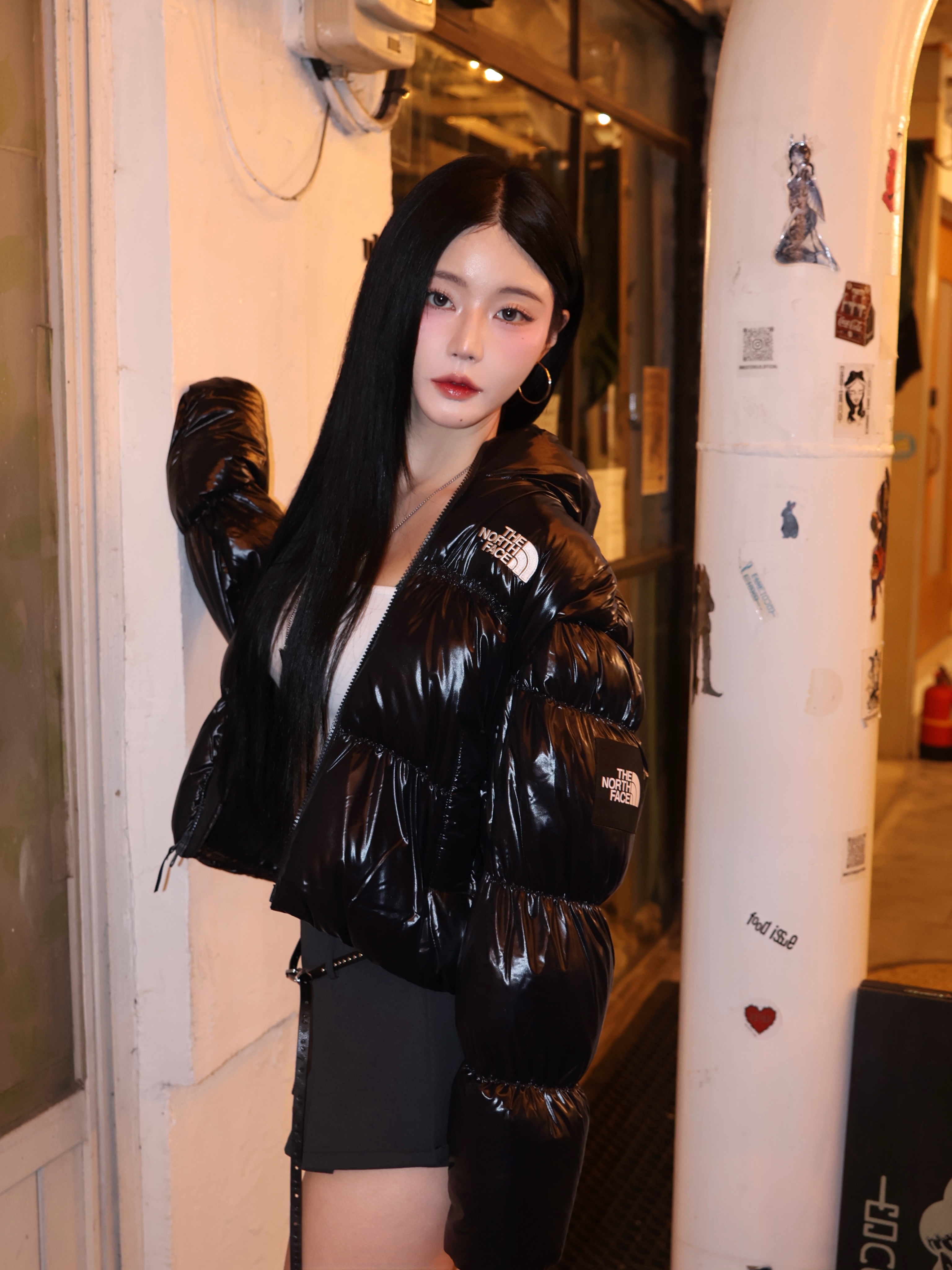 (W) The North Face Ella Down Jacket RDS Black - 25FW 착용 스타일 - 2