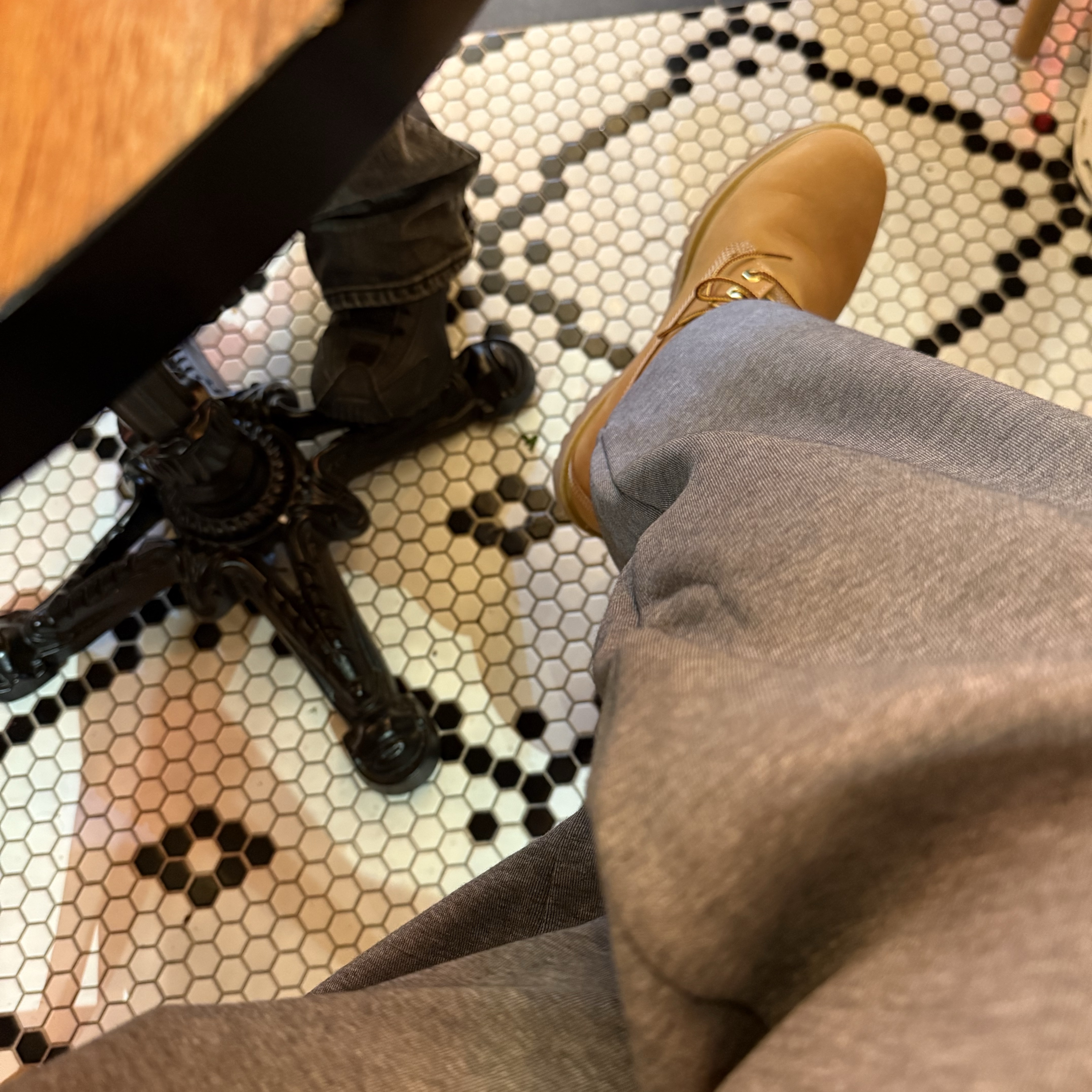 Timberland Premium 6 inch Waterproof Boot Wheat Nubuck - Medium 착용 스타일