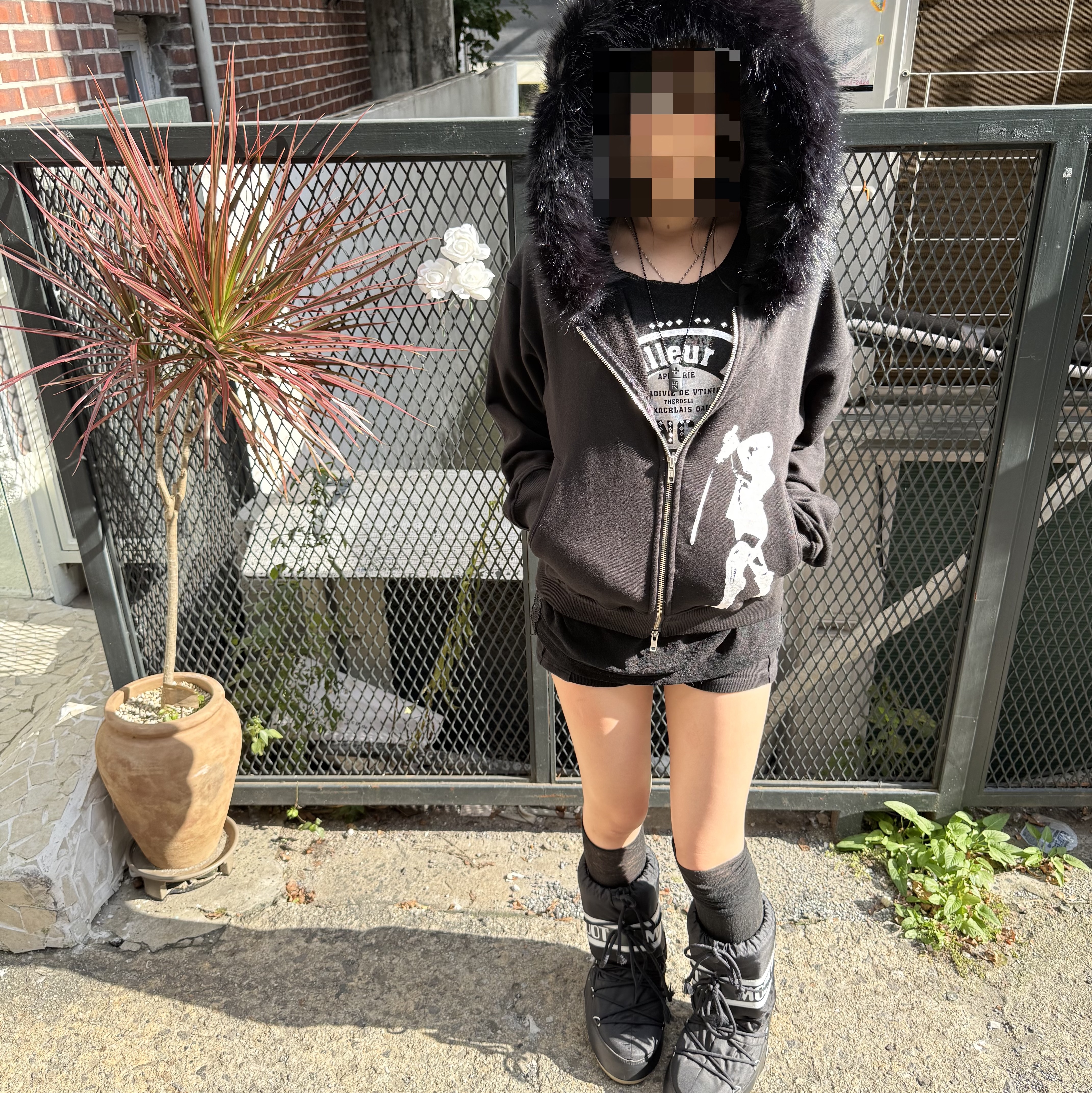 EMEW Blade Zip Up Panther 착용 스타일 - 2