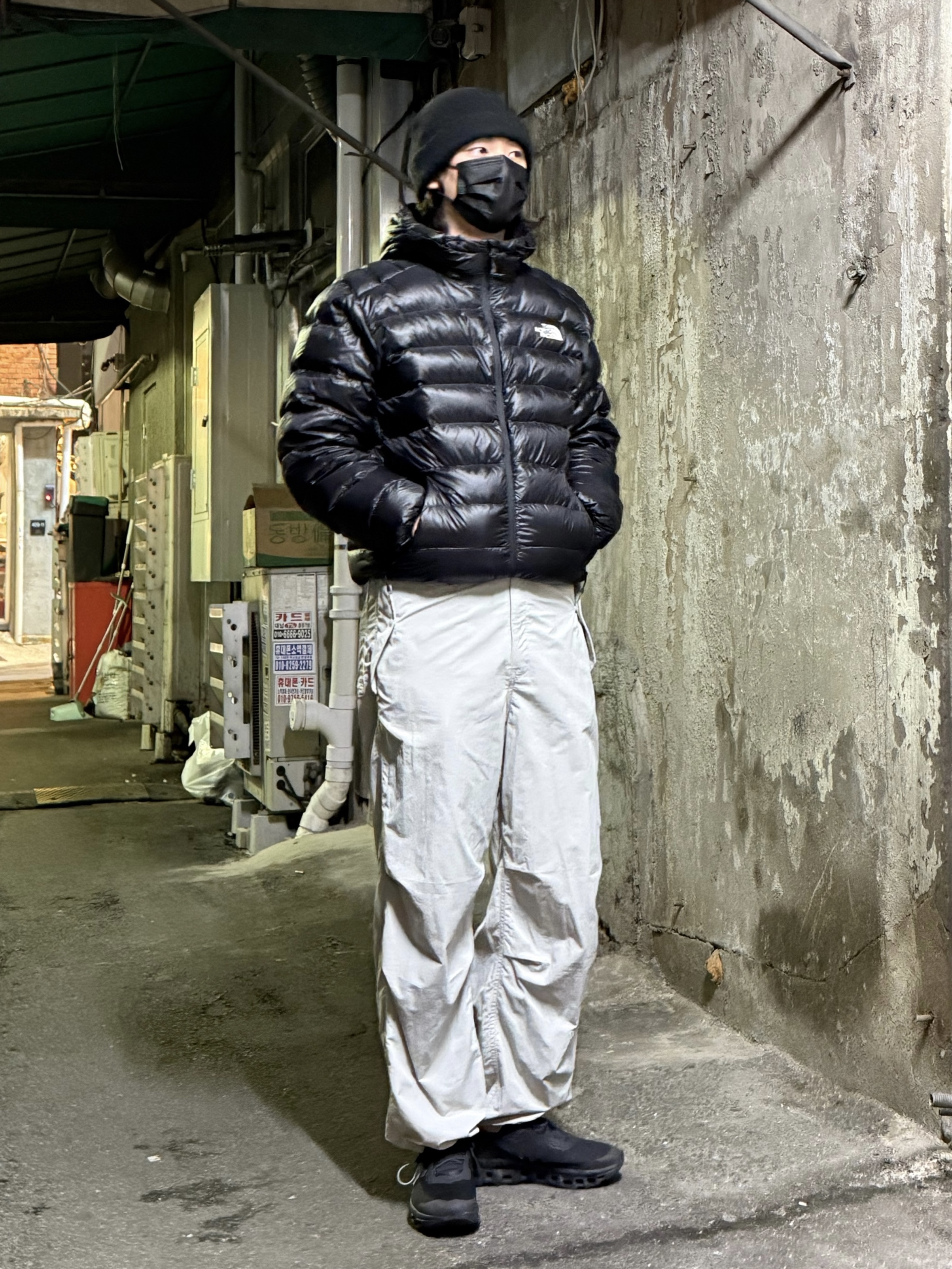 The North Face Matier EX RDS Down Hoodie Black, On Running Cloudmonster Void Black 착용 스타일 - 3