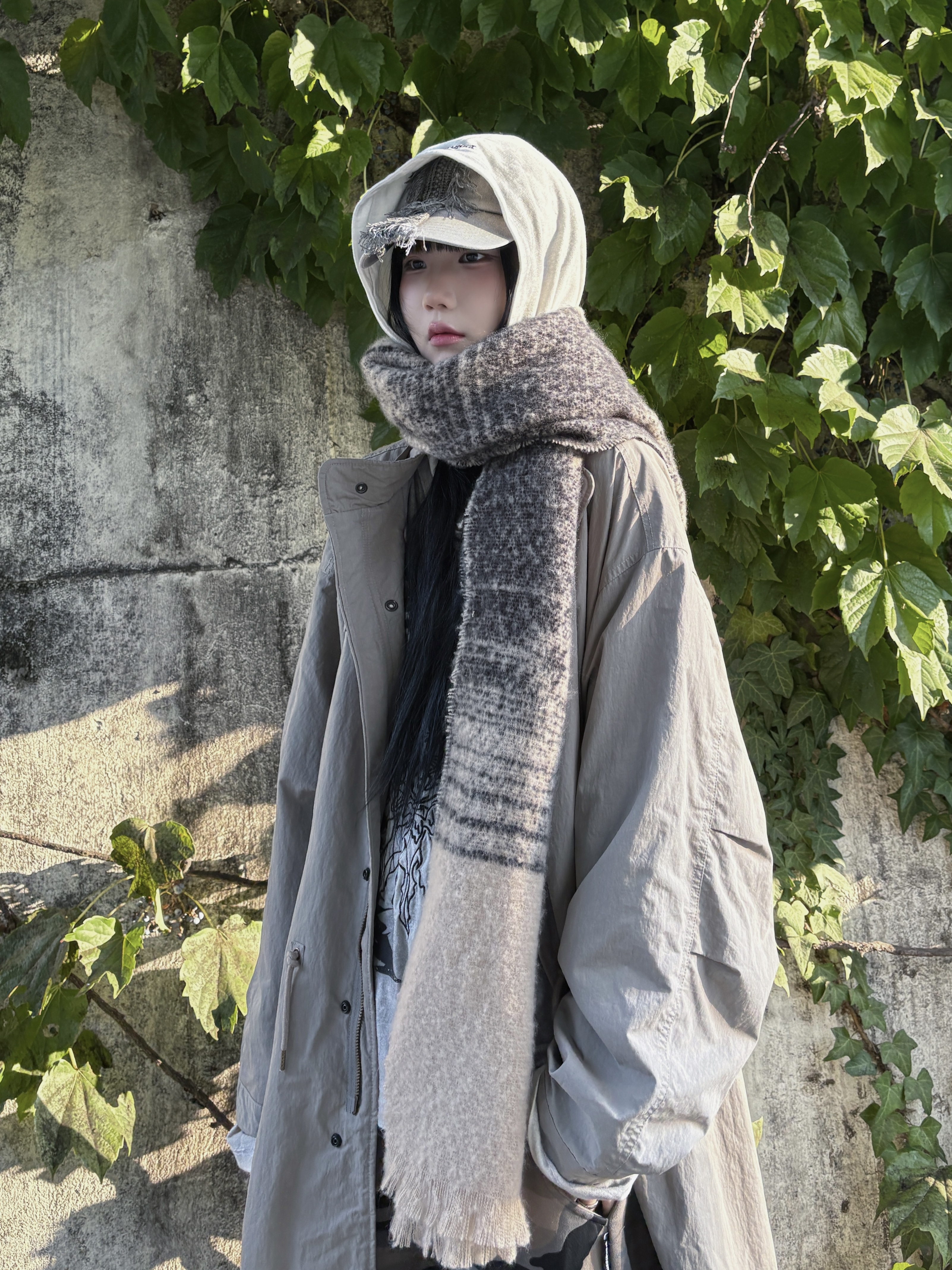 DEFGARMENTS Fire Work Knit Muffler Mix, AJOBYAJO Lace Trimming Washed Cap Tea Green 착용 스타일 - 4