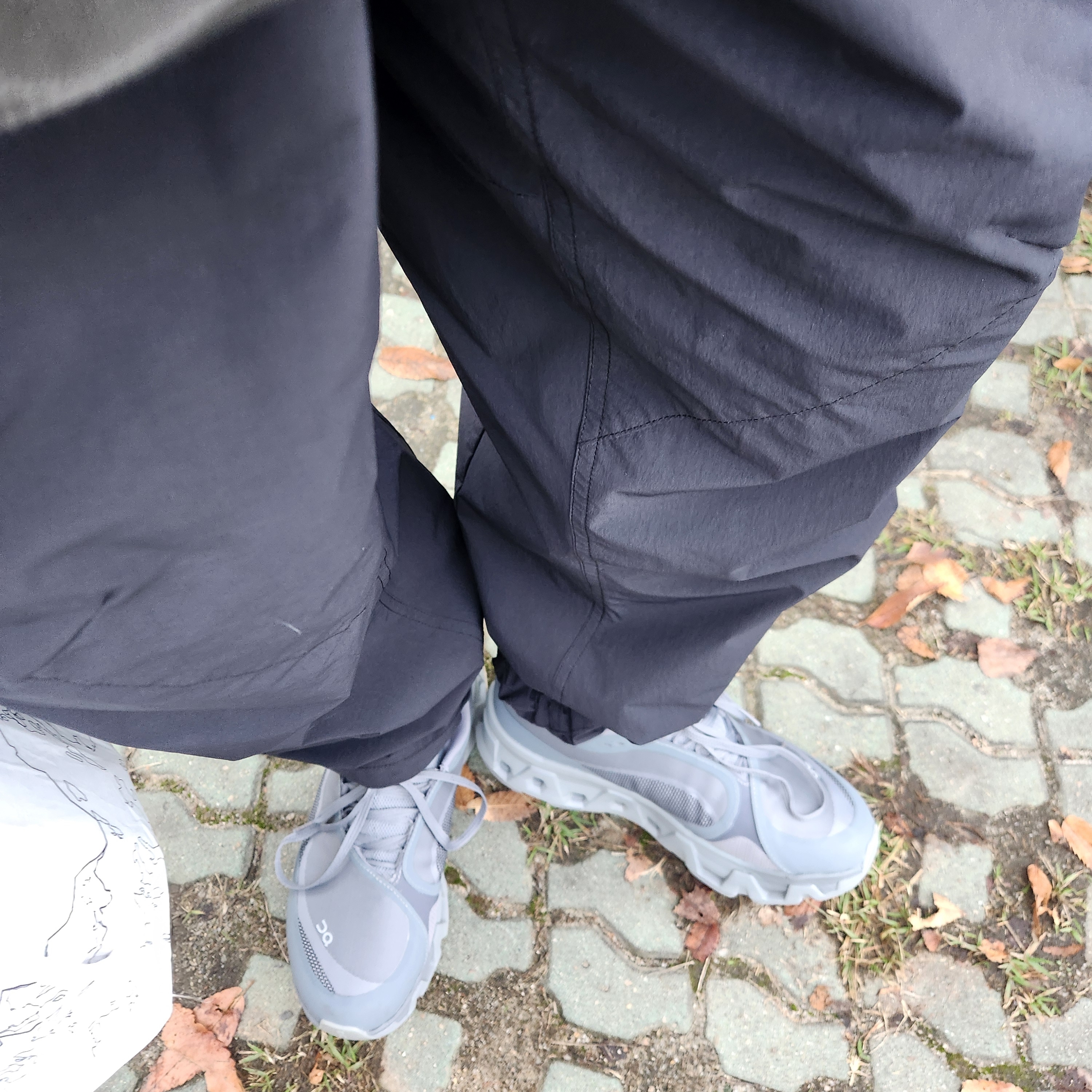 On Running x Post Archive Faction (Paf) Cloudmonster Hyper Phantom Apollo, Salomon XA Pro 3D Alloy Silver 착용 스타일 - 3