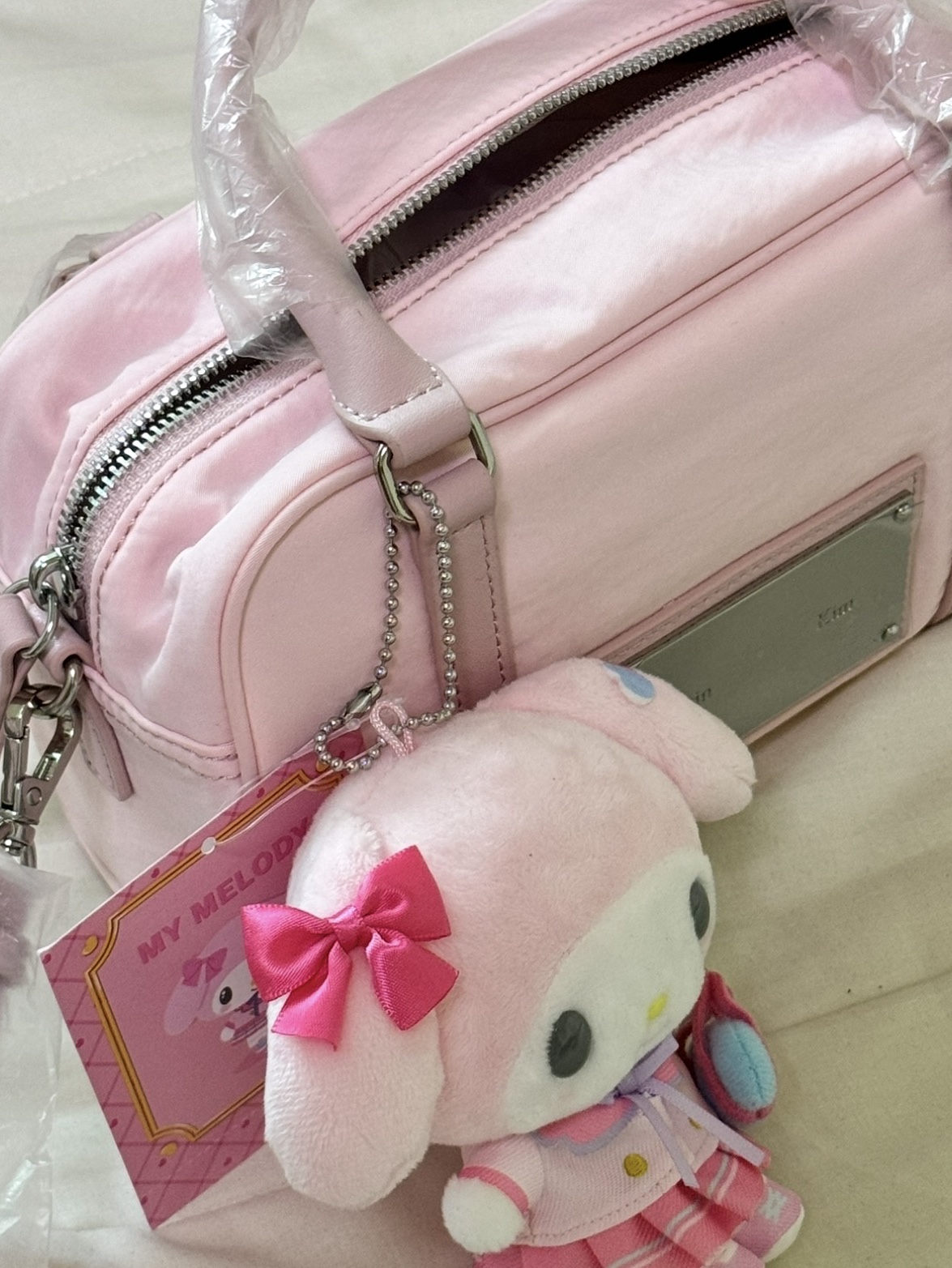 Matin Kim Baby Sporty Tote Bag Light Pink 착용 스타일