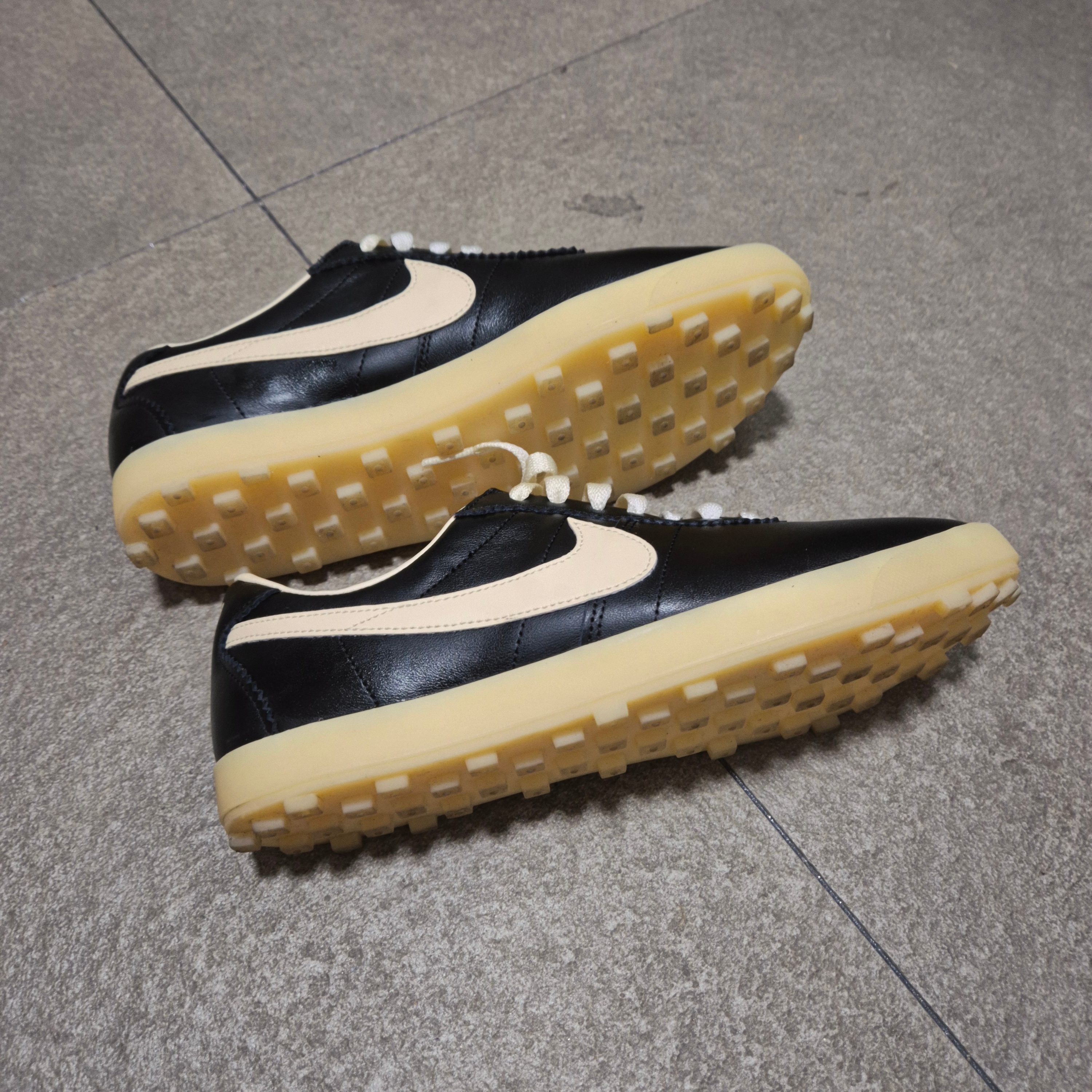 (W) Nike Astrograbber Black Sail 착용 스타일 - 2