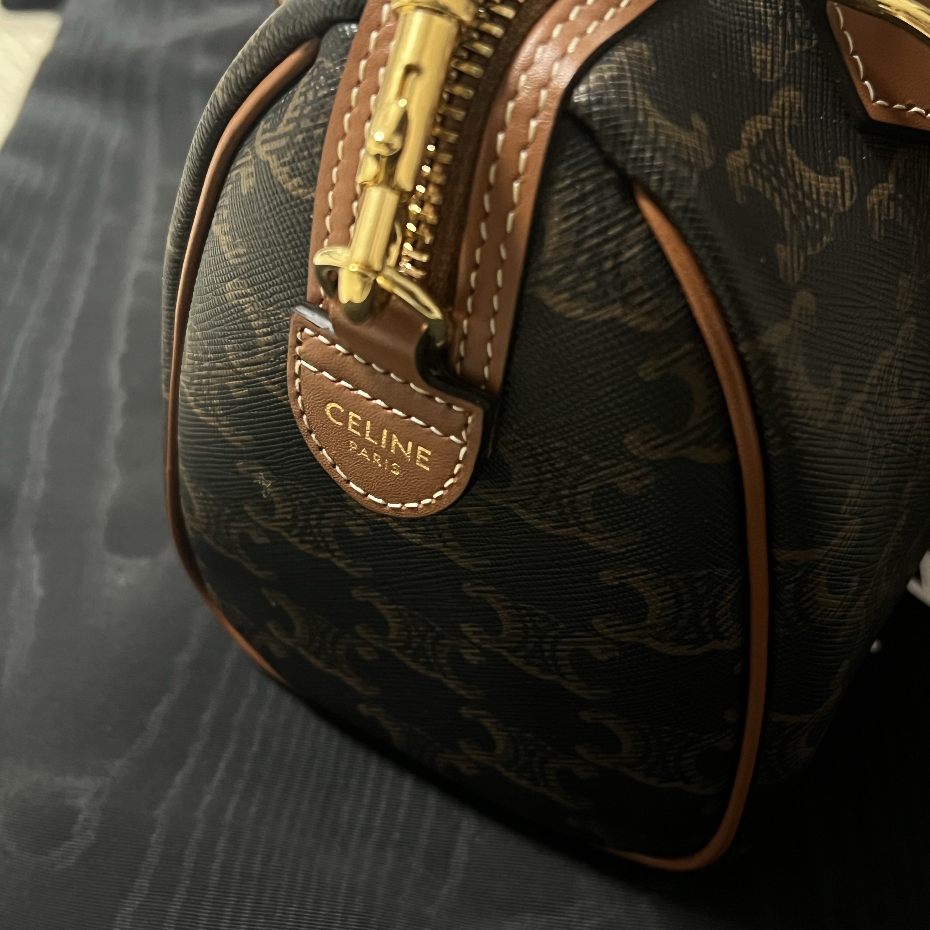 Celine Small Boston Cuir Triomphe in Triomphe Canvas Calfskin Tan 착용 스타일 - 3