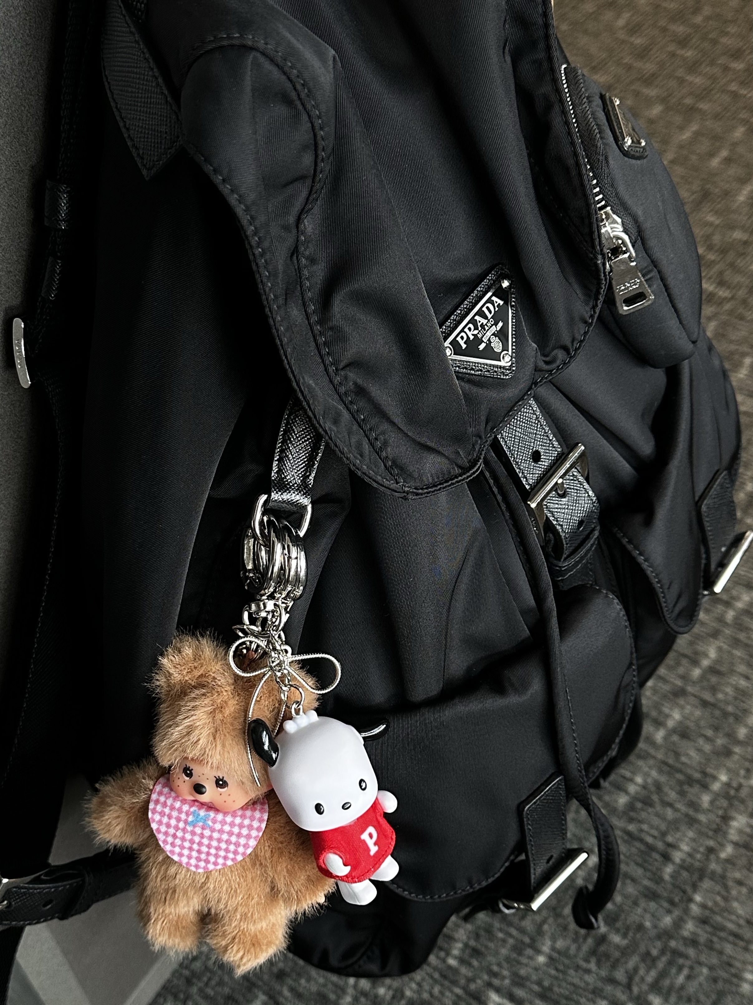 Prada Re-Nylon Medium Backpack Black, Monchhichi Bebichhichi Plush Doll Key Chain Brown 착용 스타일