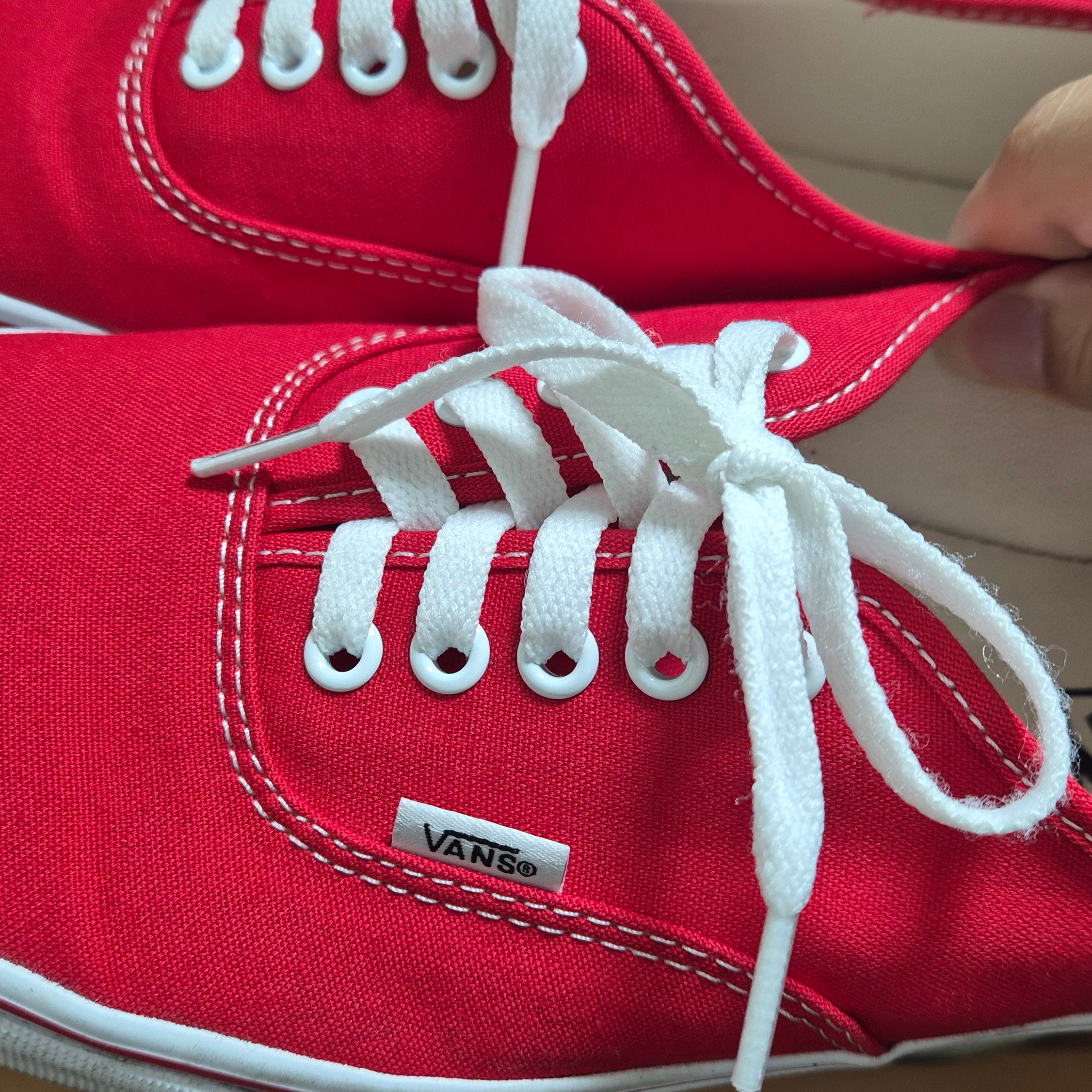 Vans Authentic Red 착용 스타일